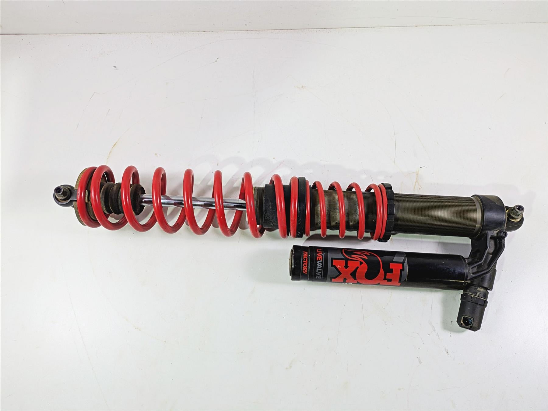 2019 Polaris RZR XP Turbo S Straight Fox Rear Right Shock Damper 7045189 {{ shop.shopifyCountryName }} - Mototech271