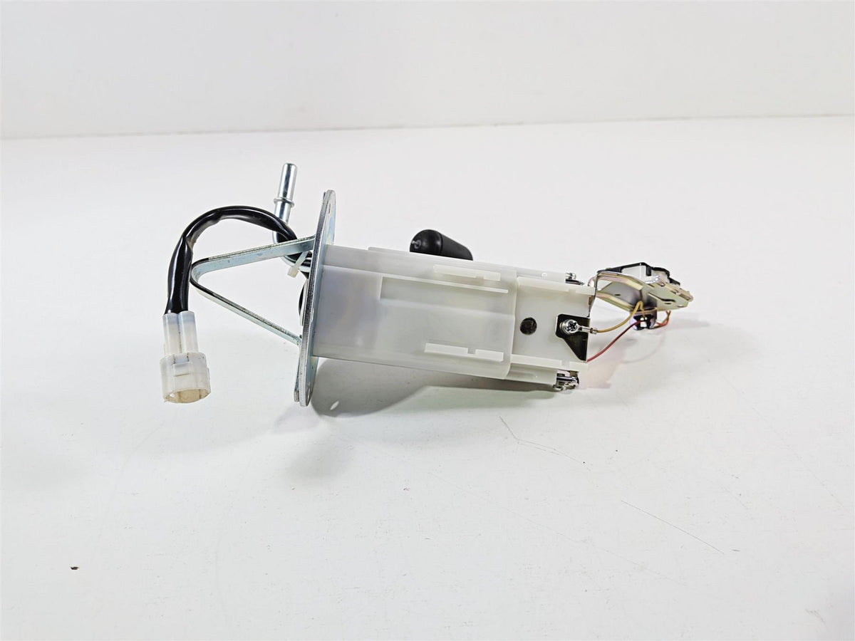 2024 Suzuki GSXR 600 Fuel Gas Petrol Pump & Sending Unit -Tested 15100-14J01 {{ shop.shopifyCountryName }} - Mototech271