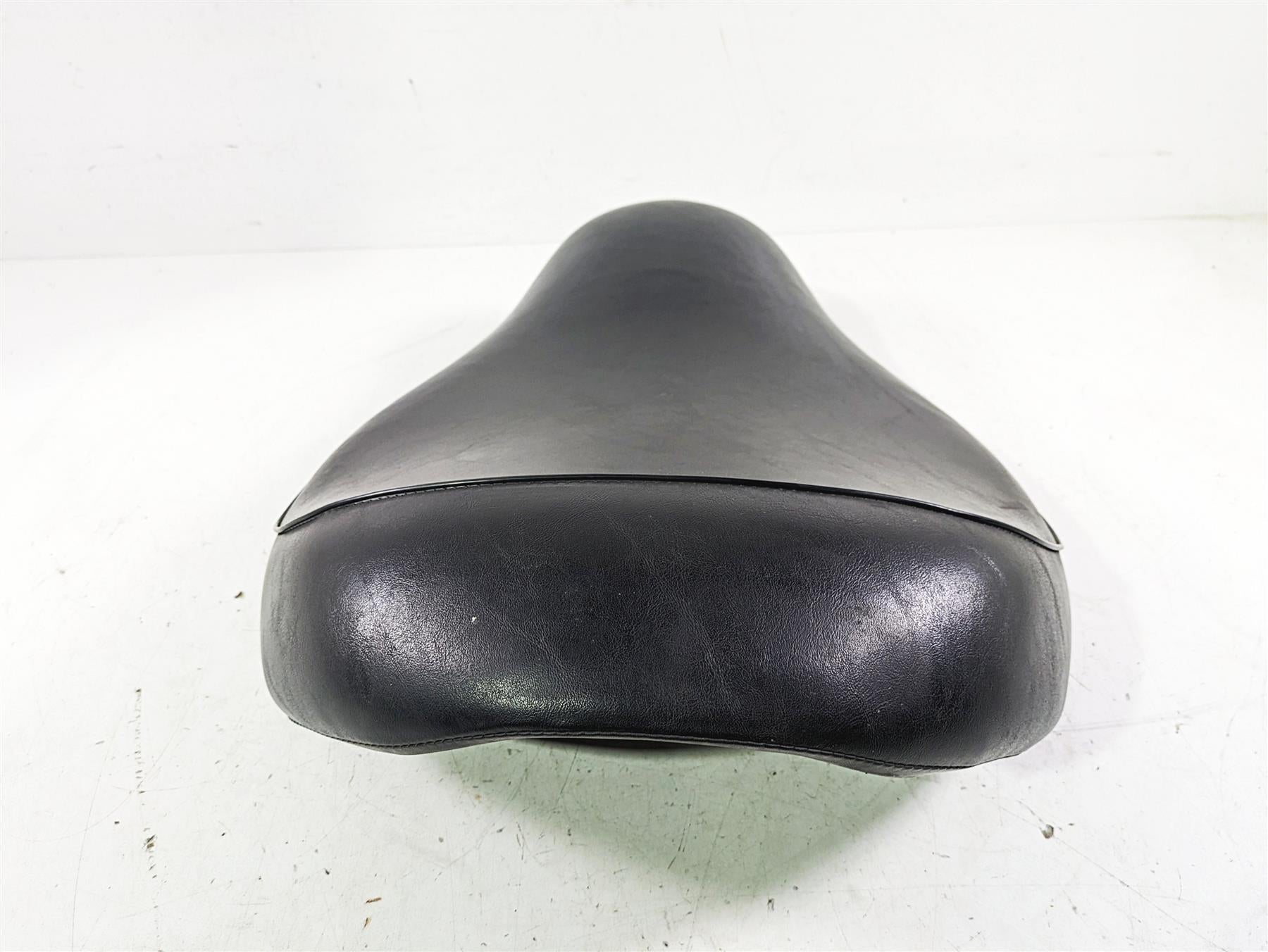 1998 Honda GL1500 Valkyrie Tour Front Rider Seat Saddle 77200-MZ0-000 {{ shop.shopifyCountryName }} - Mototech271