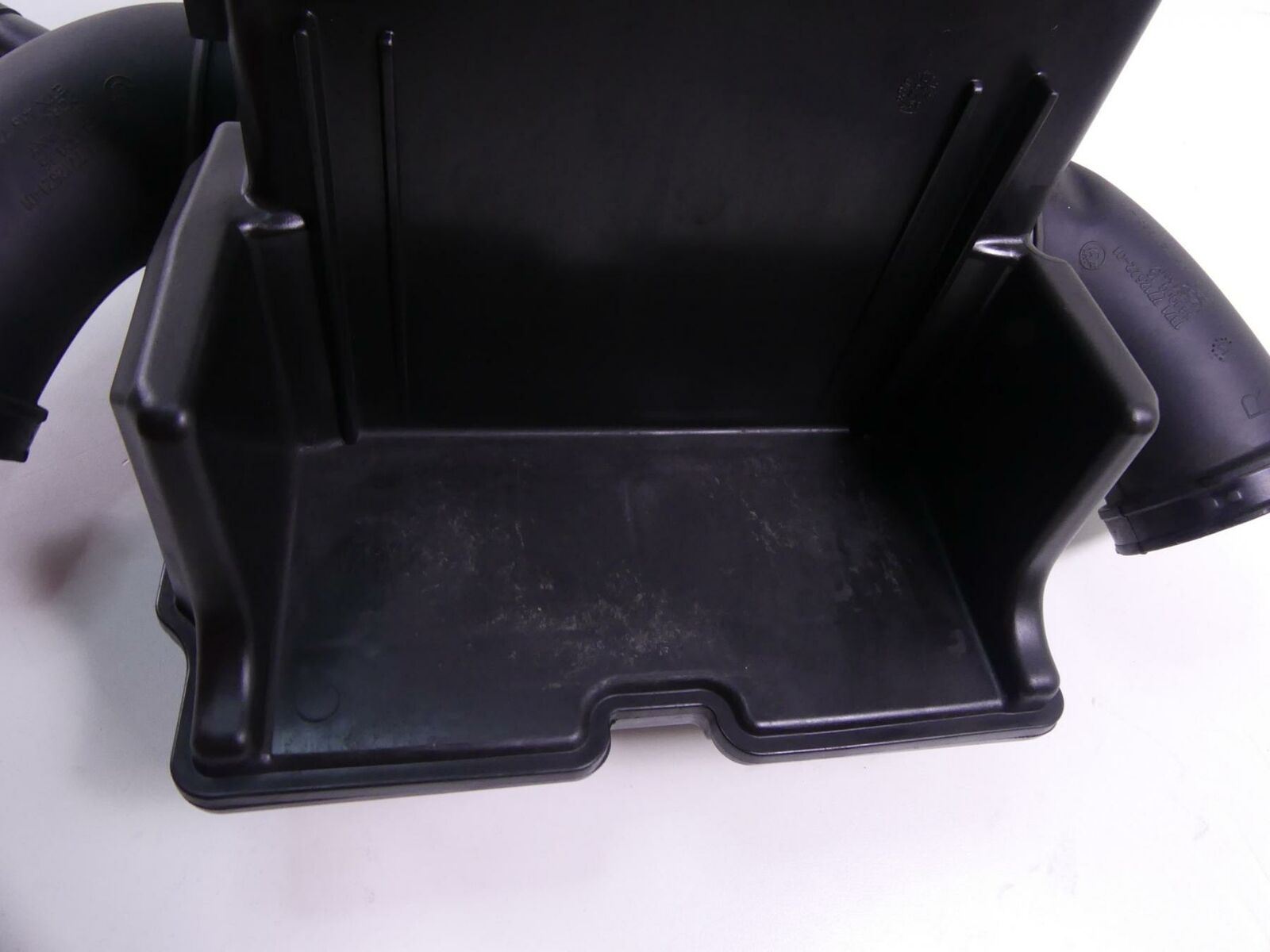 2013 BMW R1200RT K26 Air Box Filter Cleaner Breather With Tubes 13717720045 {{ shop.shopifyCountryName }} - Mototech271