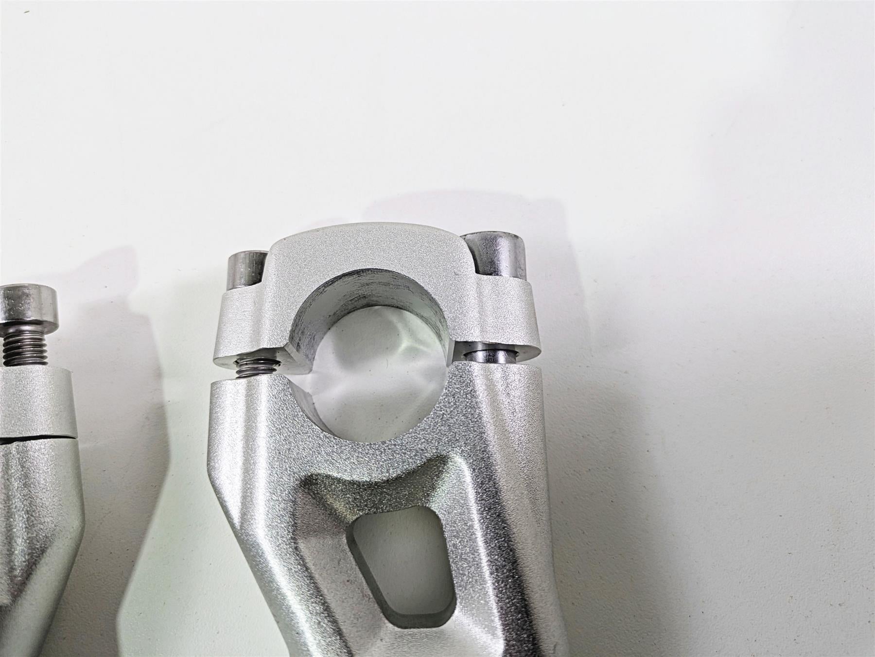 2024 Triumph Tiger 900 GT Handlebar Riser Holder Clamp Set T2040813 {{ shop.shopifyCountryName }} - Mototech271