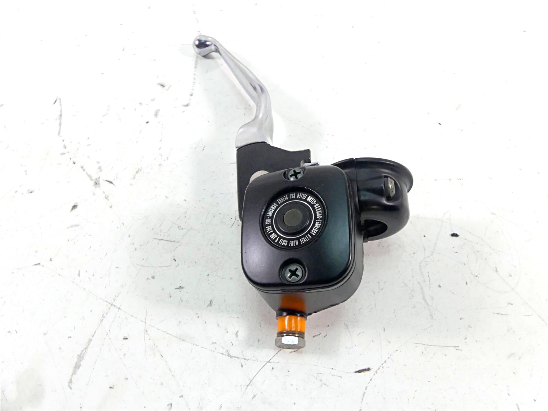 2002 Harley Touring FLHTC Electra Glide Front Brake Master Cylinder 41700737 {{ shop.shopifyCountryName }} - Mototech271