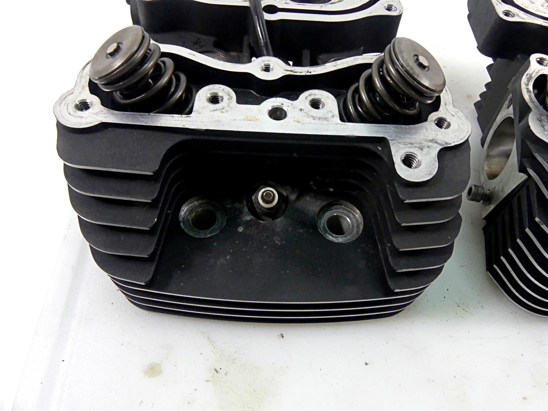 2017 Harley Dyna FXDB Street Bob Big Valve Ported Cylinder Heads 17193-06A {{ shop.shopifyCountryName }} - Mototech271