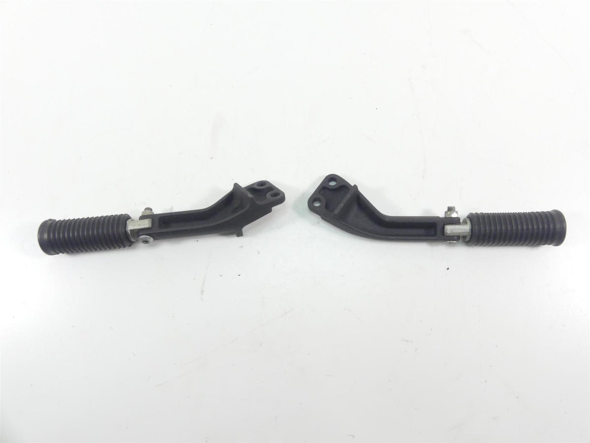 2014 Harley FXDF Dyna Fat Bob Rear Passenger Footpeg Set 49224-06A 49230-06 {{ shop.shopifyCountryName }} - Mototech271