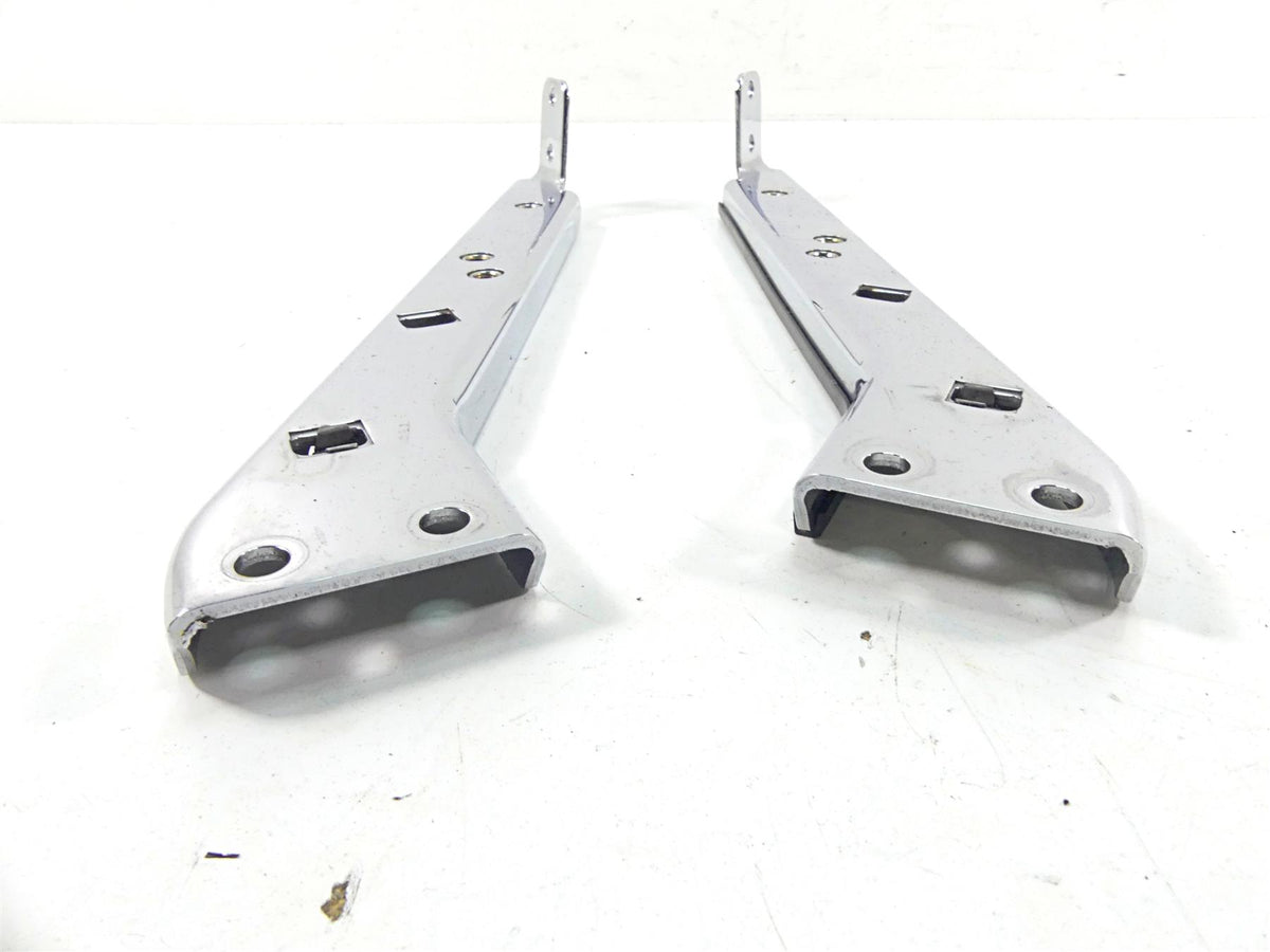 2004 Harley Touring FLHTCUI Electra Glide Saddlebag Guard Set 90718-79C {{ shop.shopifyCountryName }} - Mototech271