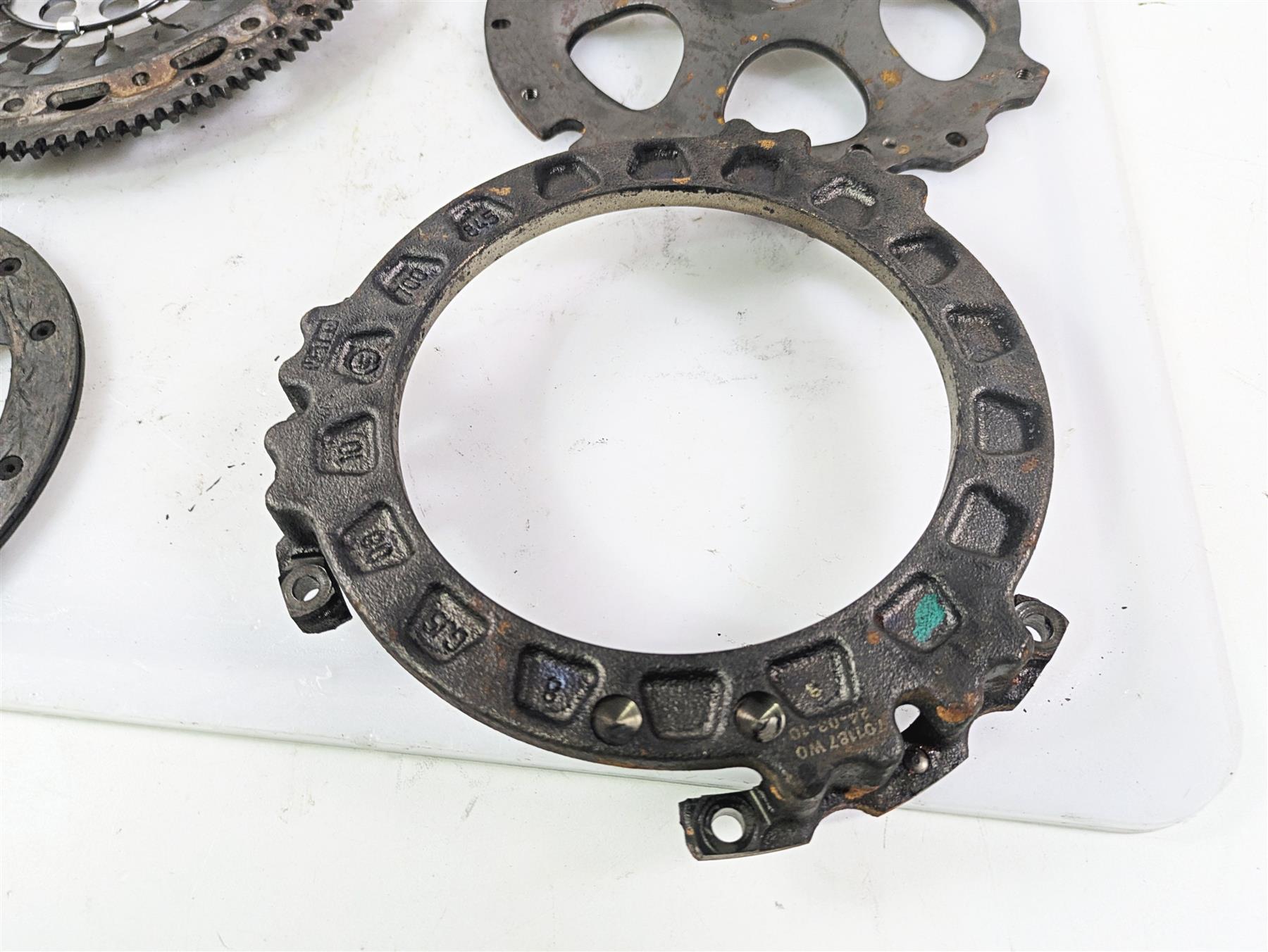 2010 BMW R1200GS K25 Clutch Pressure Plate Friction Disc Set 21217697737 {{ shop.shopifyCountryName }} - Mototech271