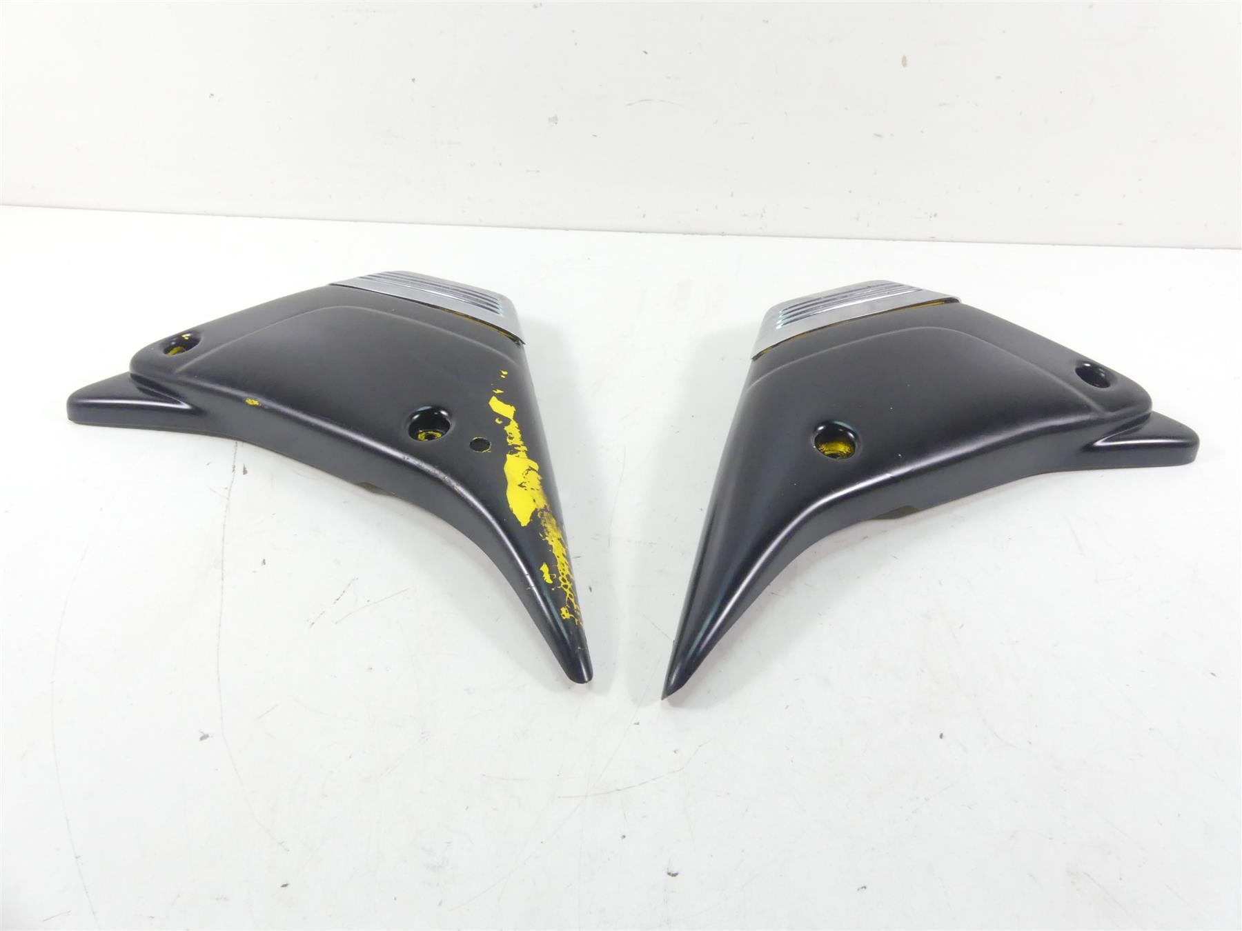 2000 Harley Dyna FXR4 CVO Super Glide Side Cover Fairing Set - Read 66421-99 {{ shop.shopifyCountryName }} - Mototech271