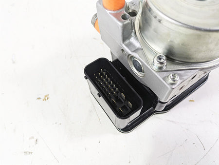 2015 Triumph Tiger Explorer XC Abs Brake Pump Unit Module T2026501 {{ shop.shopifyCountryName }} - Mototech271