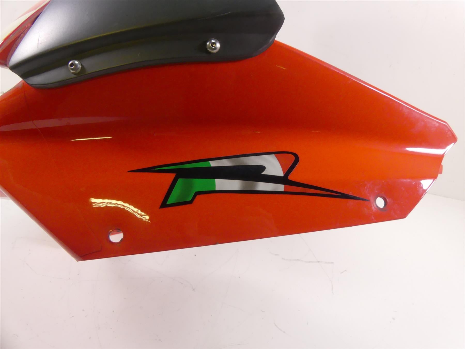 2004 Aprilia RSV 2 1000R Mille Front Headlight Nose Fairing Windshield 106404 {{ shop.shopifyCountryName }} - Mototech271