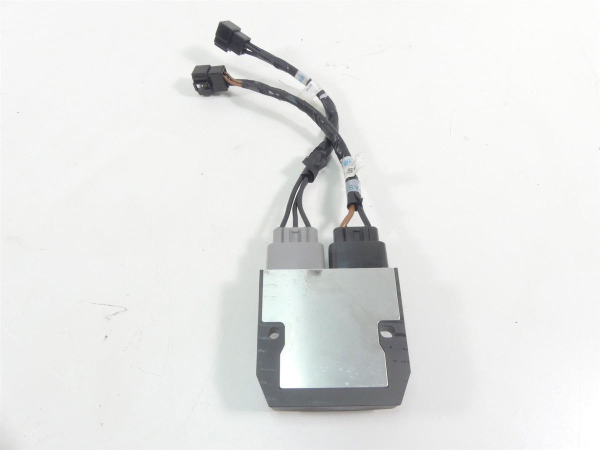 2015 Triumph 1050 Speed Triple R Rectifier Voltage Regulator T1300675 FH020AA {{ shop.shopifyCountryName }} - Mototech271