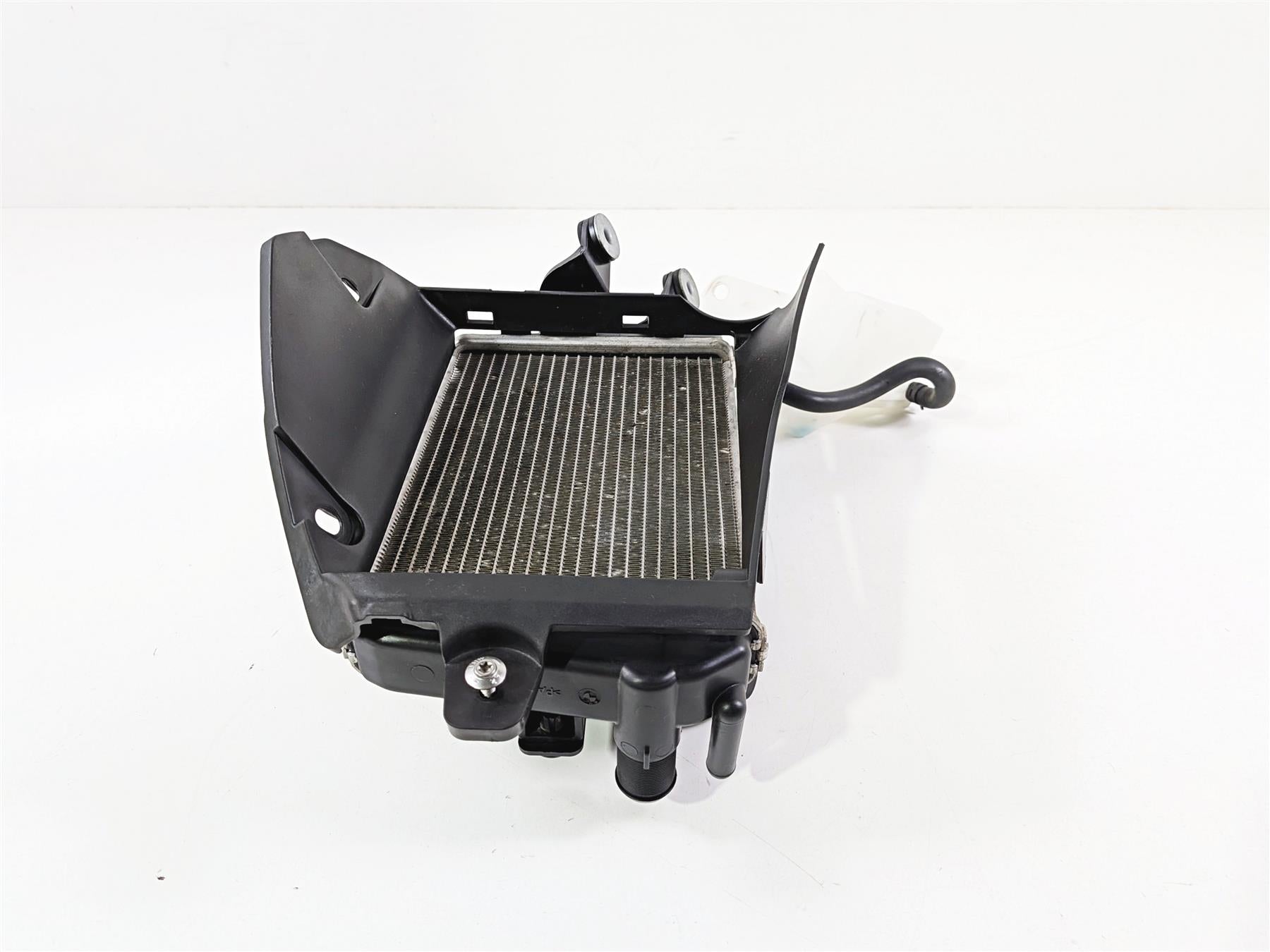 2021 BMW R1250GS K51 Adventure Right Radiator Fan Cover Set 17118546416-Mototech271