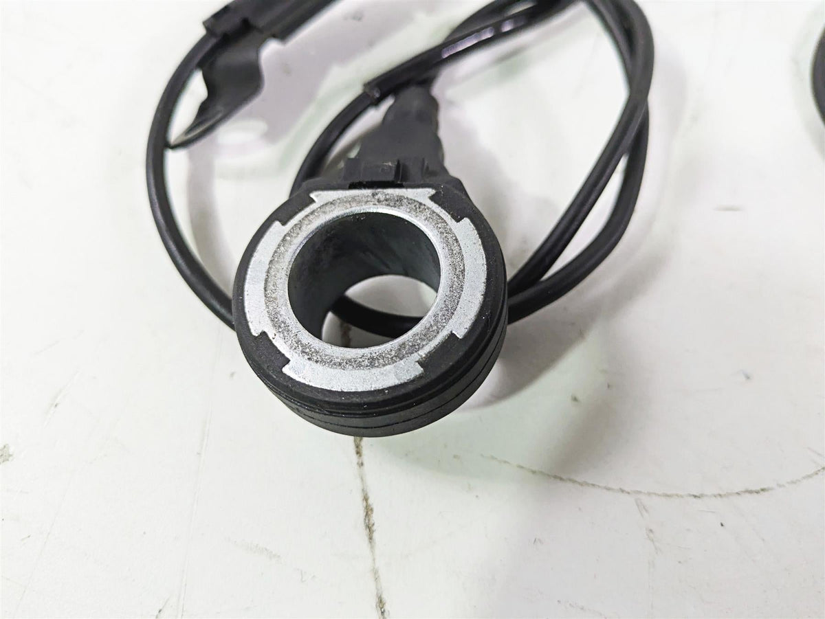 2008 Harley Touring FLHTP Electra Glide Abs Wheel Speed Sensor Set 40614-08 {{ shop.shopifyCountryName }} - Mototech271
