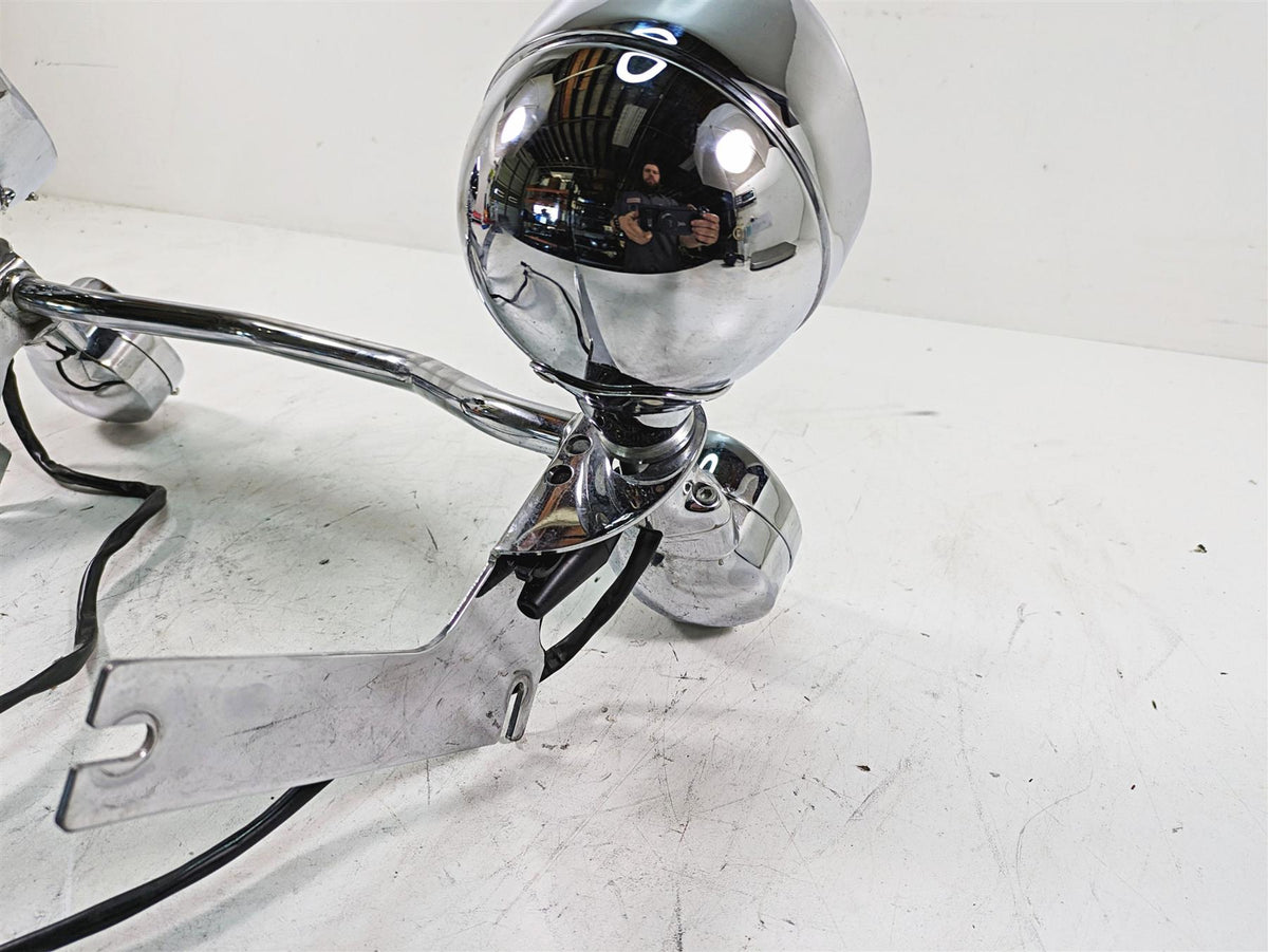 2010 Harley Touring FLHTCU Electra Glide Front Spot Light Blinker Bar 68712-94A {{ shop.shopifyCountryName }} - Mototech271