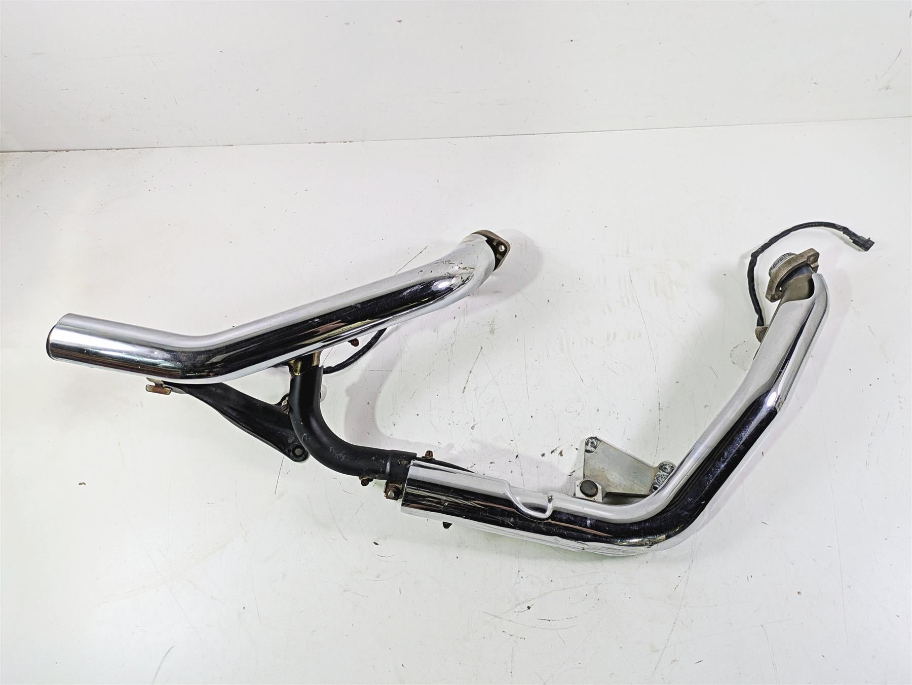 2011 Harley FXDC Dyna Super Glide Oem Stock Exhaust Header Set 65631-10 65825-10 {{ shop.shopifyCountryName }} - Mototech271