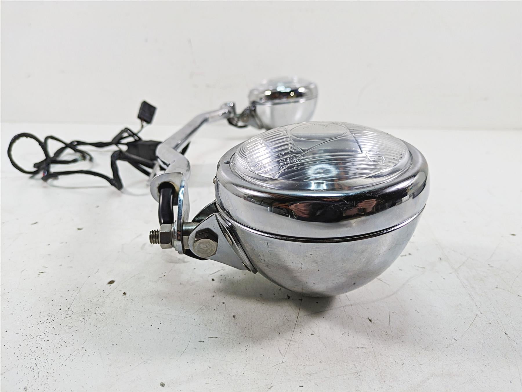 2011 Triumph America Auxiliary Lamps Spotlight Spot Light Bar A9830007 {{ shop.shopifyCountryName }} - Mototech271