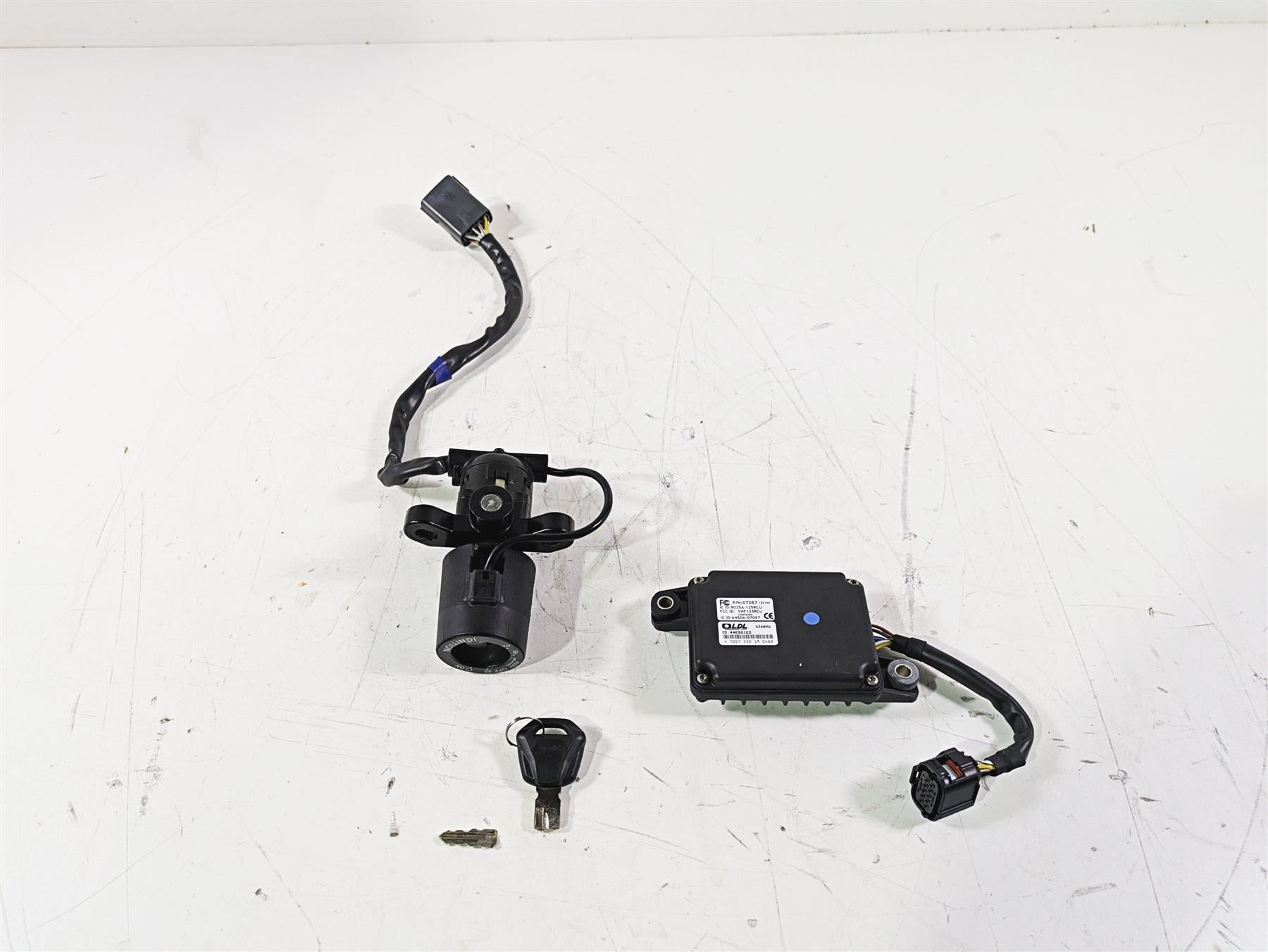 2020 Triumph Daytona 765 Moto2 Ignition Switch Key Immobilizer Set T2508501