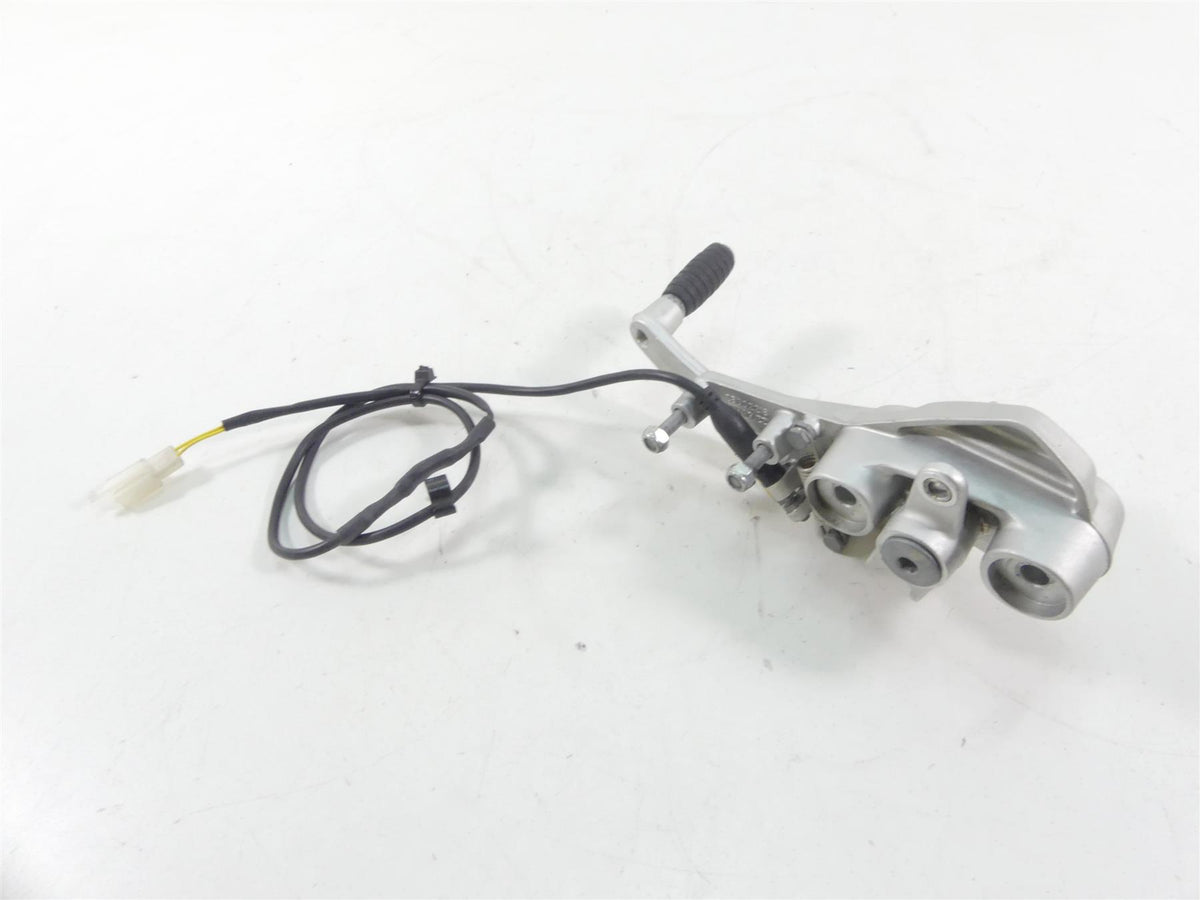 2019 Moto Guzzi V7 III Stone 750 Right Footpeg Mount & Brake Pedal 2B003336 {{ shop.shopifyCountryName }} - Mototech271