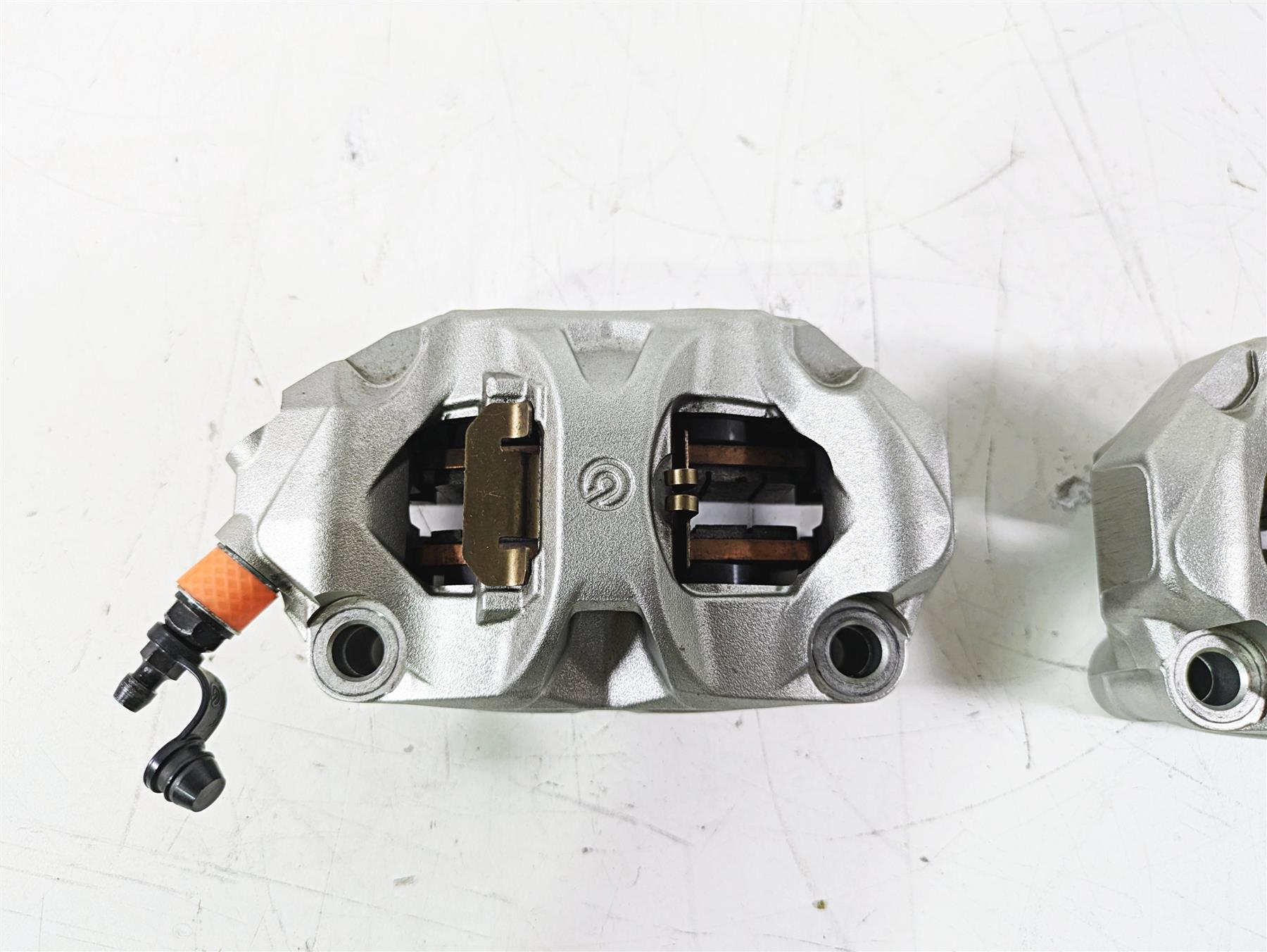 2020 Triumph Daytona 765 Moto2 Nice 100mm Brembo Front Brake Calipers T2028922 {{ shop.shopifyCountryName }} - Mototech271