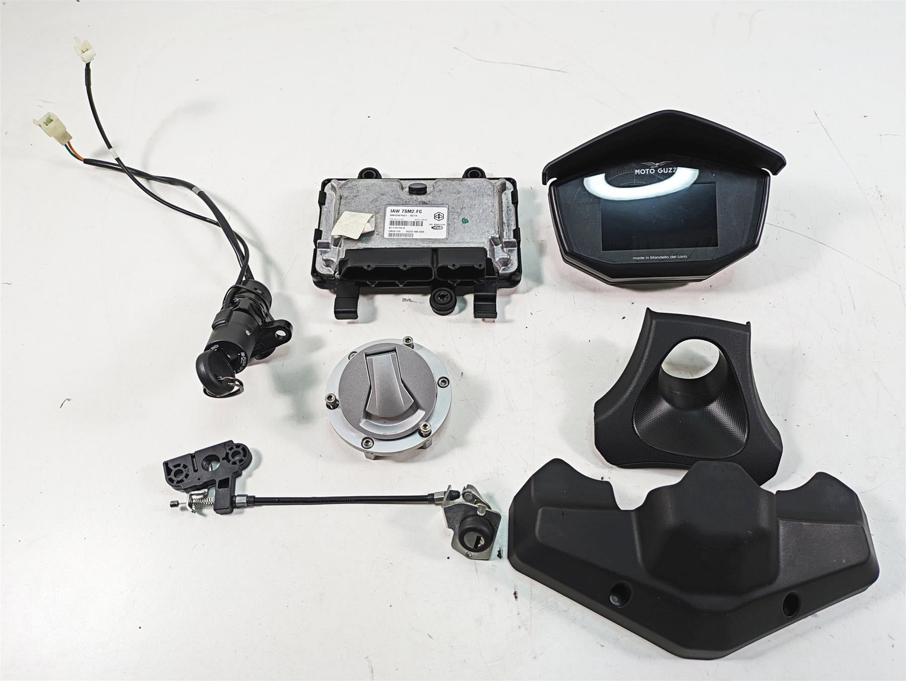 2020 Moto Guzzi V85 TT Adventure Ignition Switch Speedo Cdi Ecm Set 2B000446