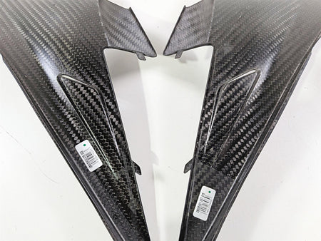 2018 Aprilia RSV4 RR Carbon Fiber Tank Triangle Fairing Covers Set 2B005961 {{ shop.shopifyCountryName }} - Mototech271