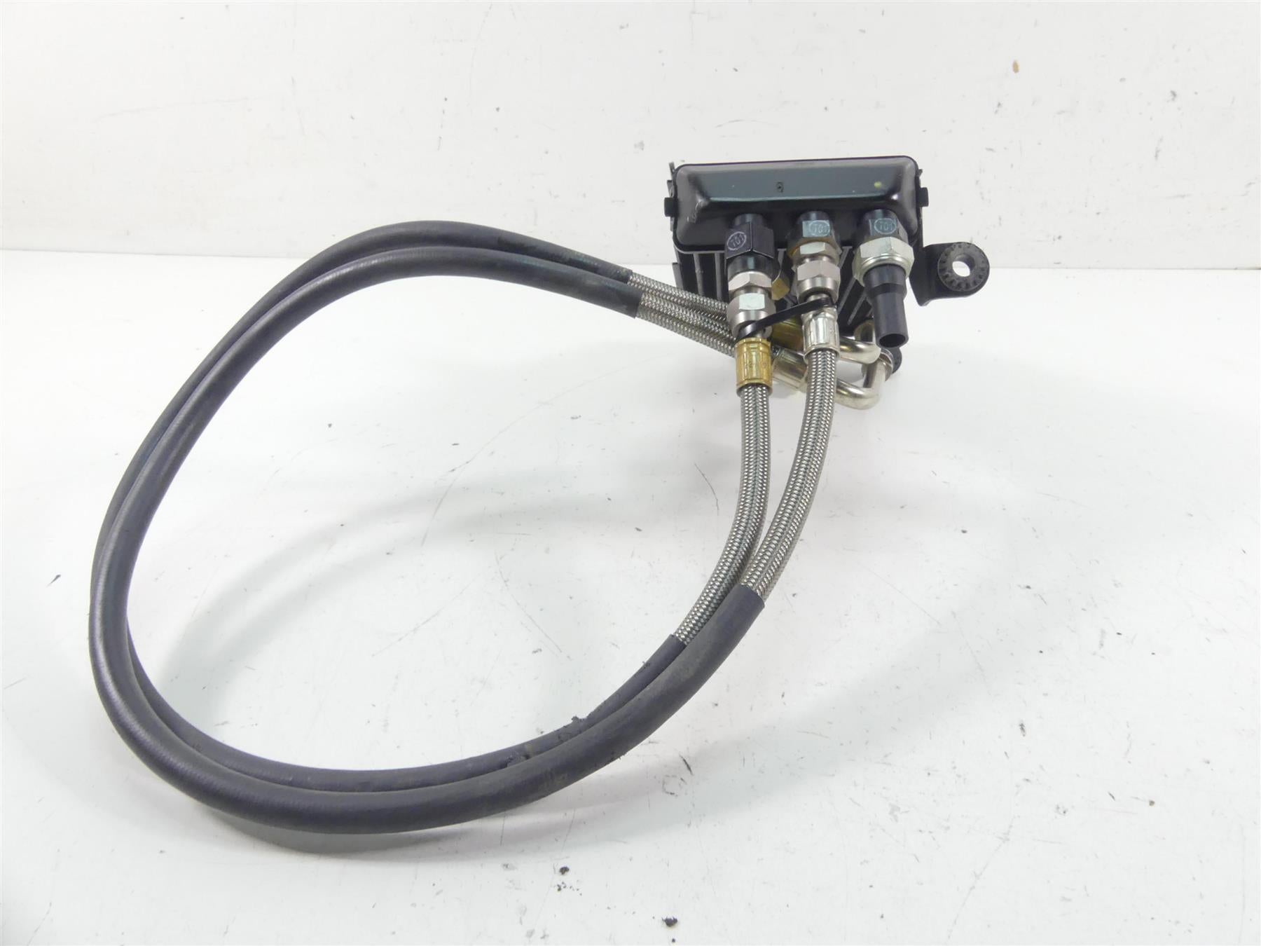 2020 Ducati Multistrada 1260 Enduro Oil Cooler & Lines Set 54811051A {{ shop.shopifyCountryName }} - Mototech271