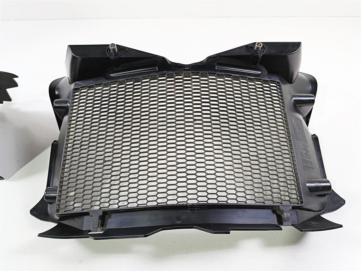 2023 BMW F850GS K81 Radiator Cover Shroud Guard Set 4663276487 46632764871 {{ shop.shopifyCountryName }} - Mototech271