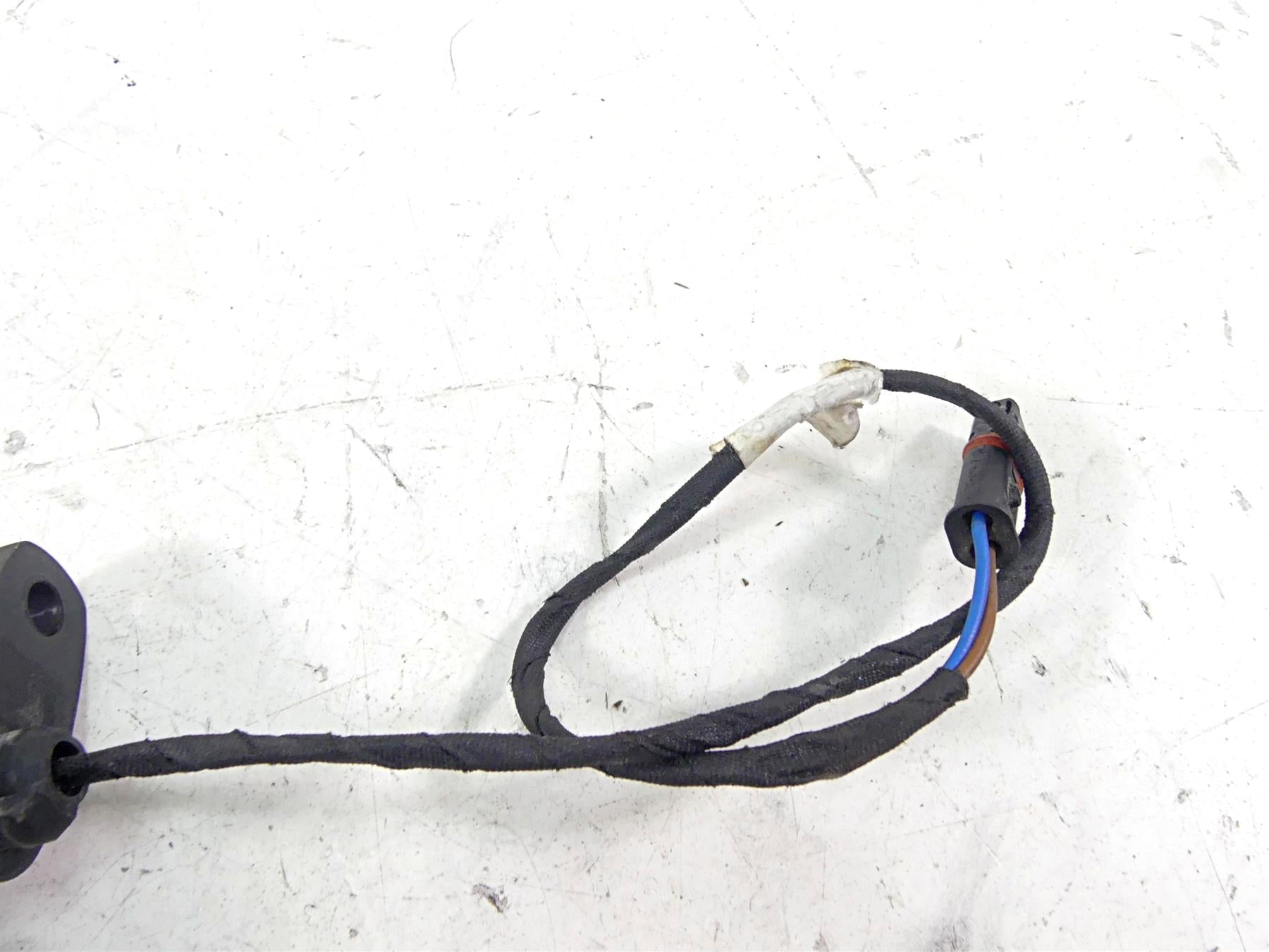 2009 BMW R1200 GS K25 Rear Right Blinker Turn Signal 63137667771 {{ shop.shopifyCountryName }} - Mototech271