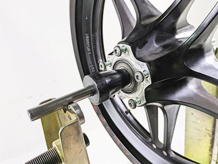 2019 Harley Softail FXDR 114 Straight Front Wheel Rim 19x3 READ 43300486 {{ shop.shopifyCountryName }} - Mototech271