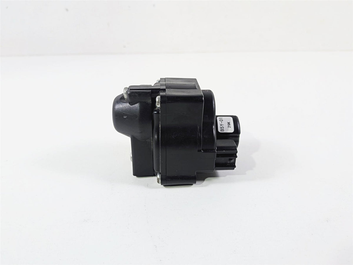 2023 Yamaha MT10 MTN1000 Exhaust Valve Servo Motor B5Y-85820-01-00 {{ shop.shopifyCountryName }} - Mototech271