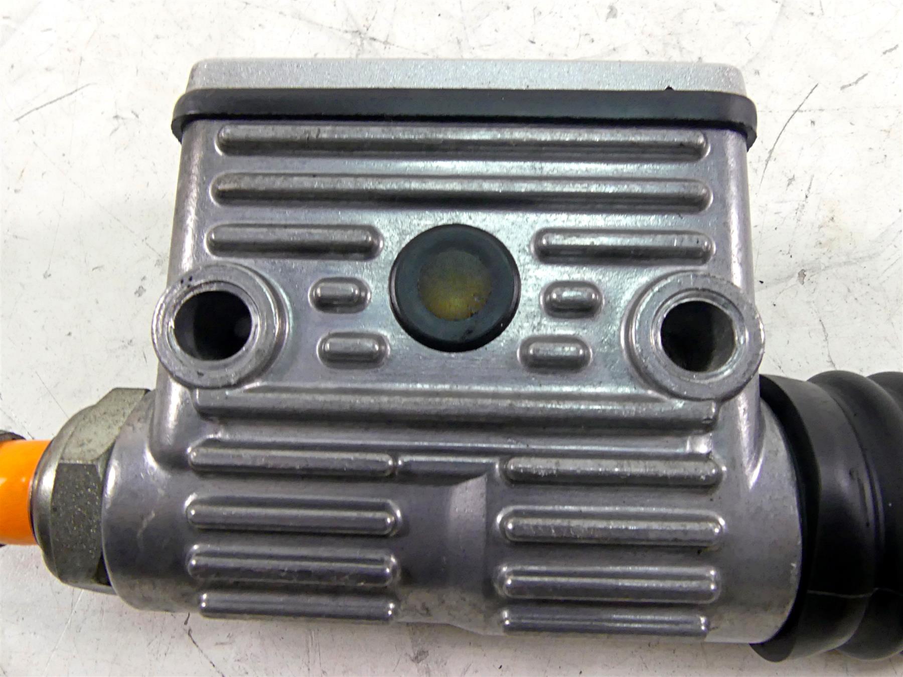 1997 Harley Sportster XL1200 C Rear Brake Master Cylinder 42456-87D {{ shop.shopifyCountryName }} - Mototech271