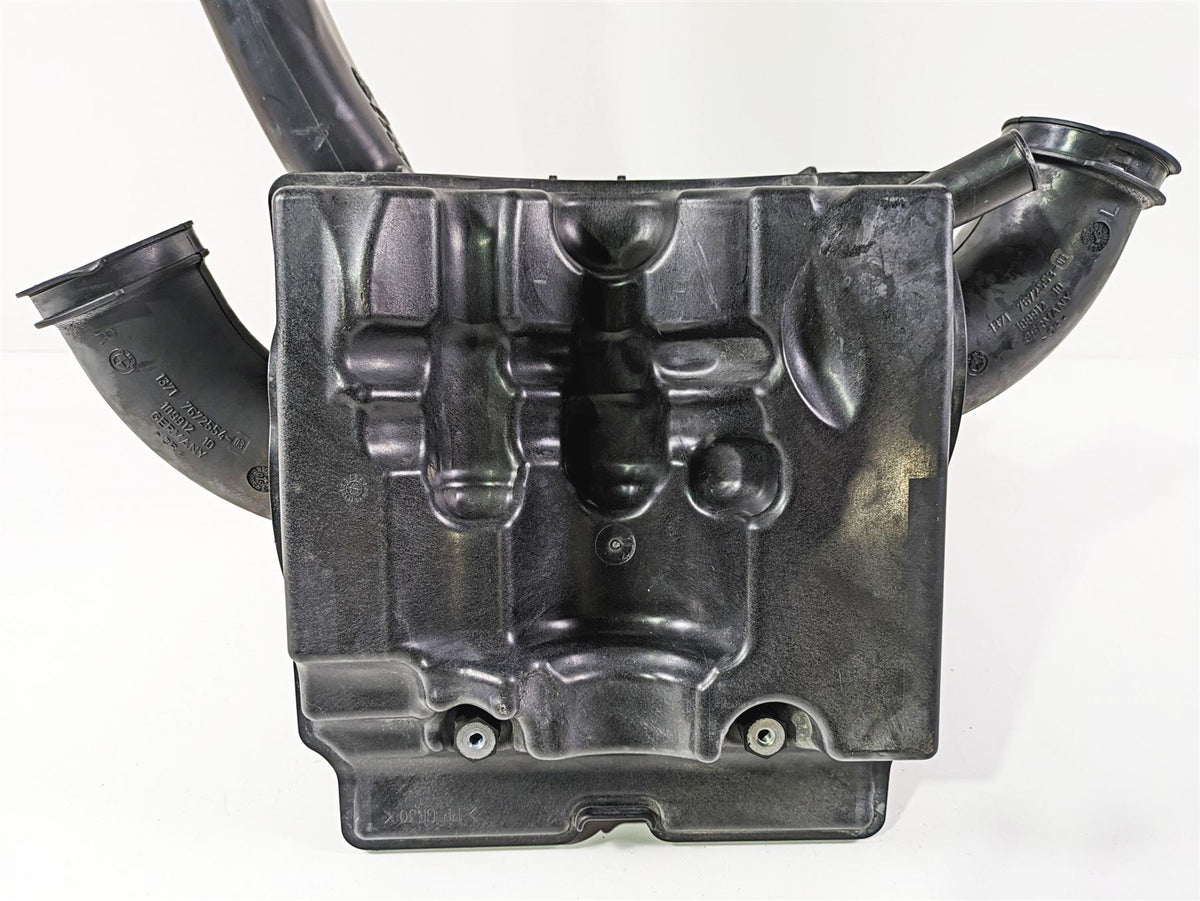 2006 BMW R1200GS K255 Adv Air Box Filter + Tubes & Front Air Ram 13717672506 {{ shop.shopifyCountryName }} - Mototech271