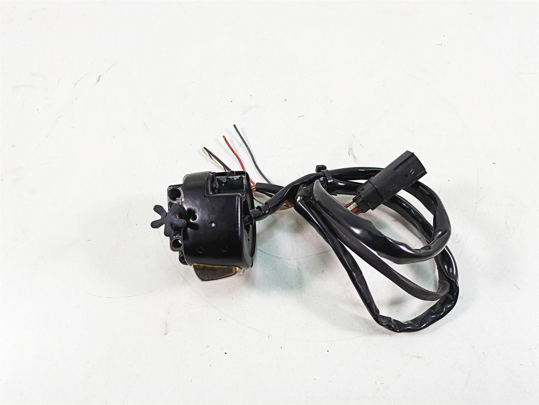 2009 Harley FXDC Dyna Super Glide Custom Right Hand Control Switch Read 71684-06 {{ shop.shopifyCountryName }} - Mototech271