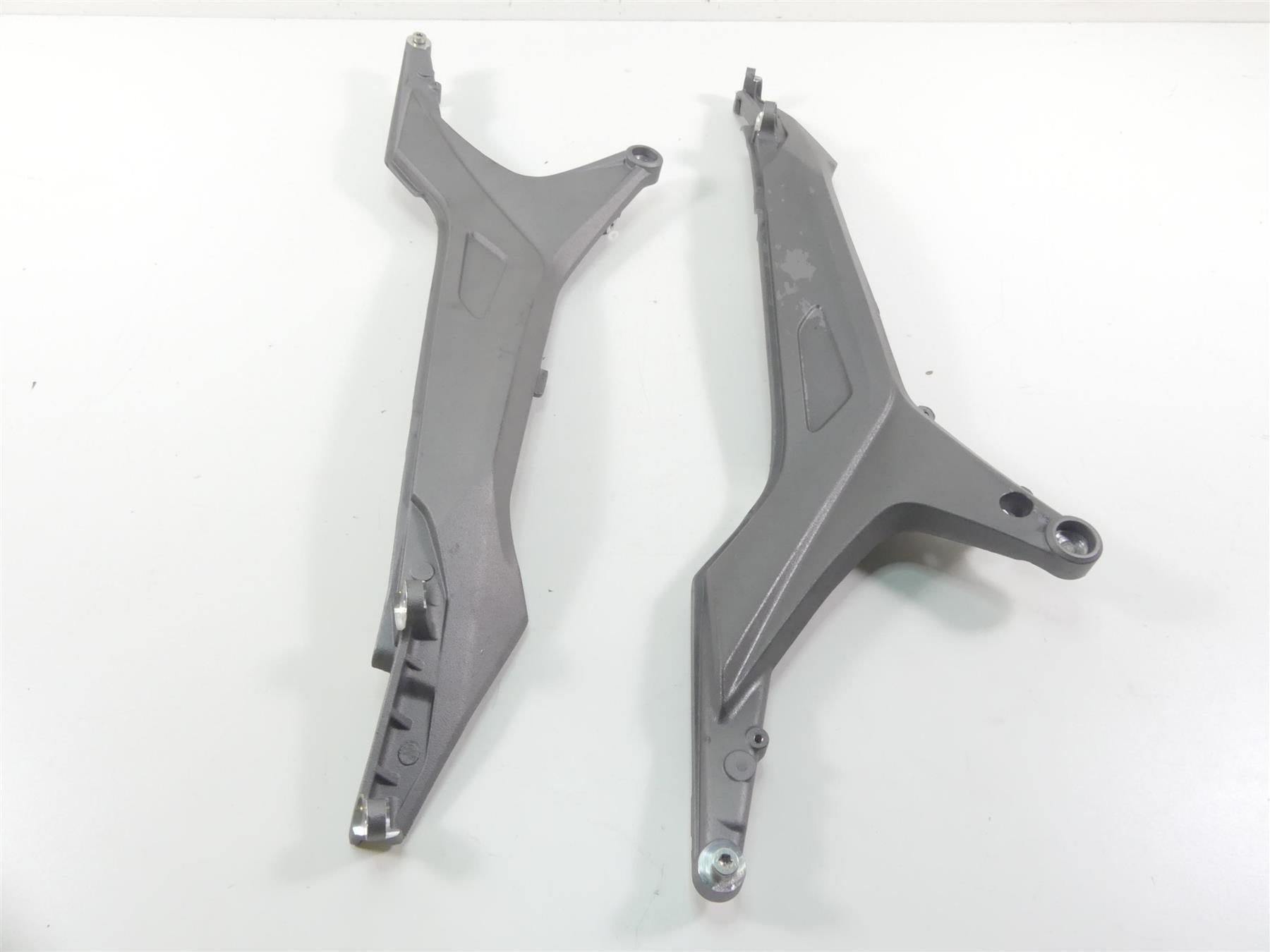 2014 Ducati Hypermotard 821 SP Rear Subframe Sub Frame Set 47110361BA 47110351BA {{ shop.shopifyCountryName }} - Mototech271