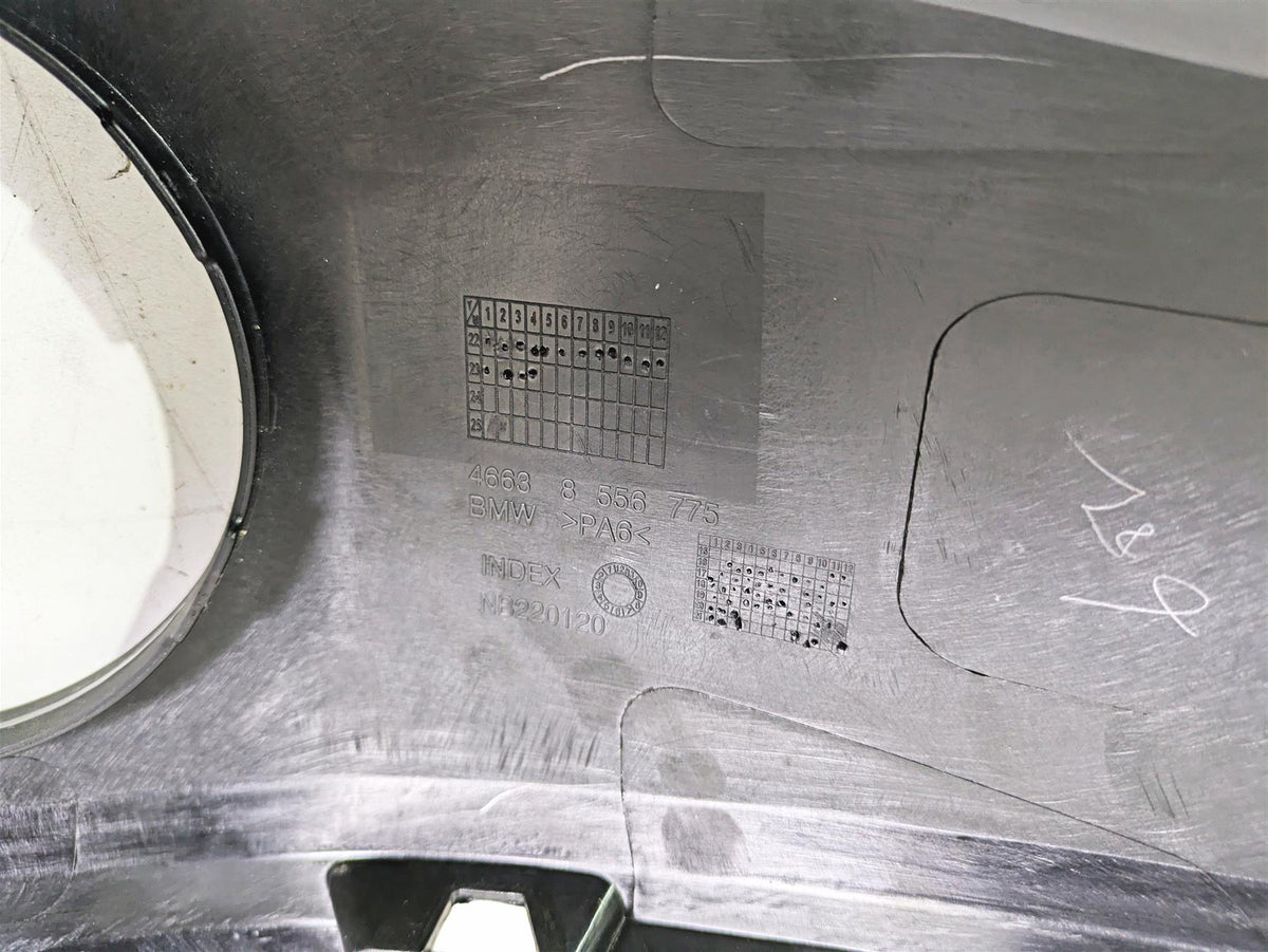 2023 BMW G310R K03 Center Top Tank Cover Fairing 46638556775 {{ shop.shopifyCountryName }} - Mototech271
