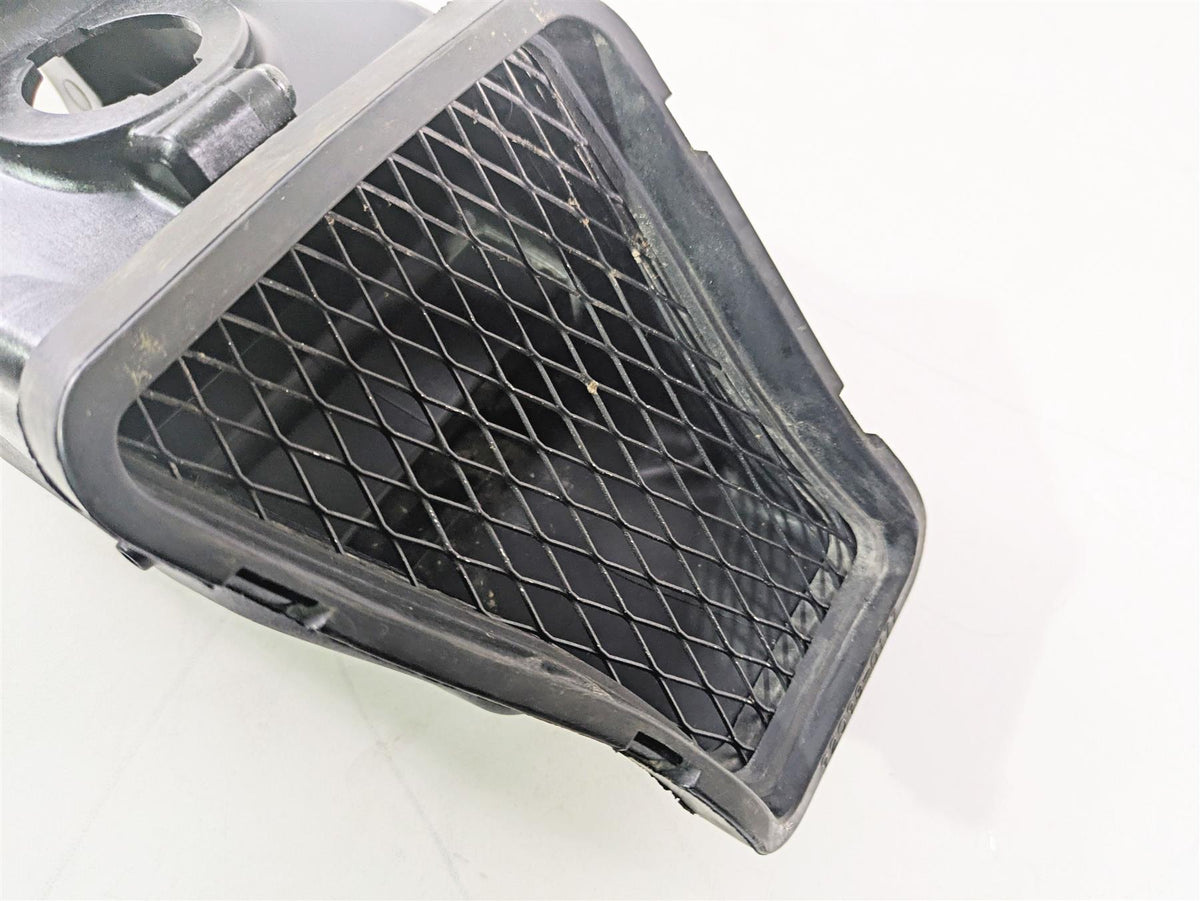 2016 Kawasaki ZX10R Ninja Front Center Air Duct Scoop Ram 39045-0041 {{ shop.shopifyCountryName }} - Mototech271