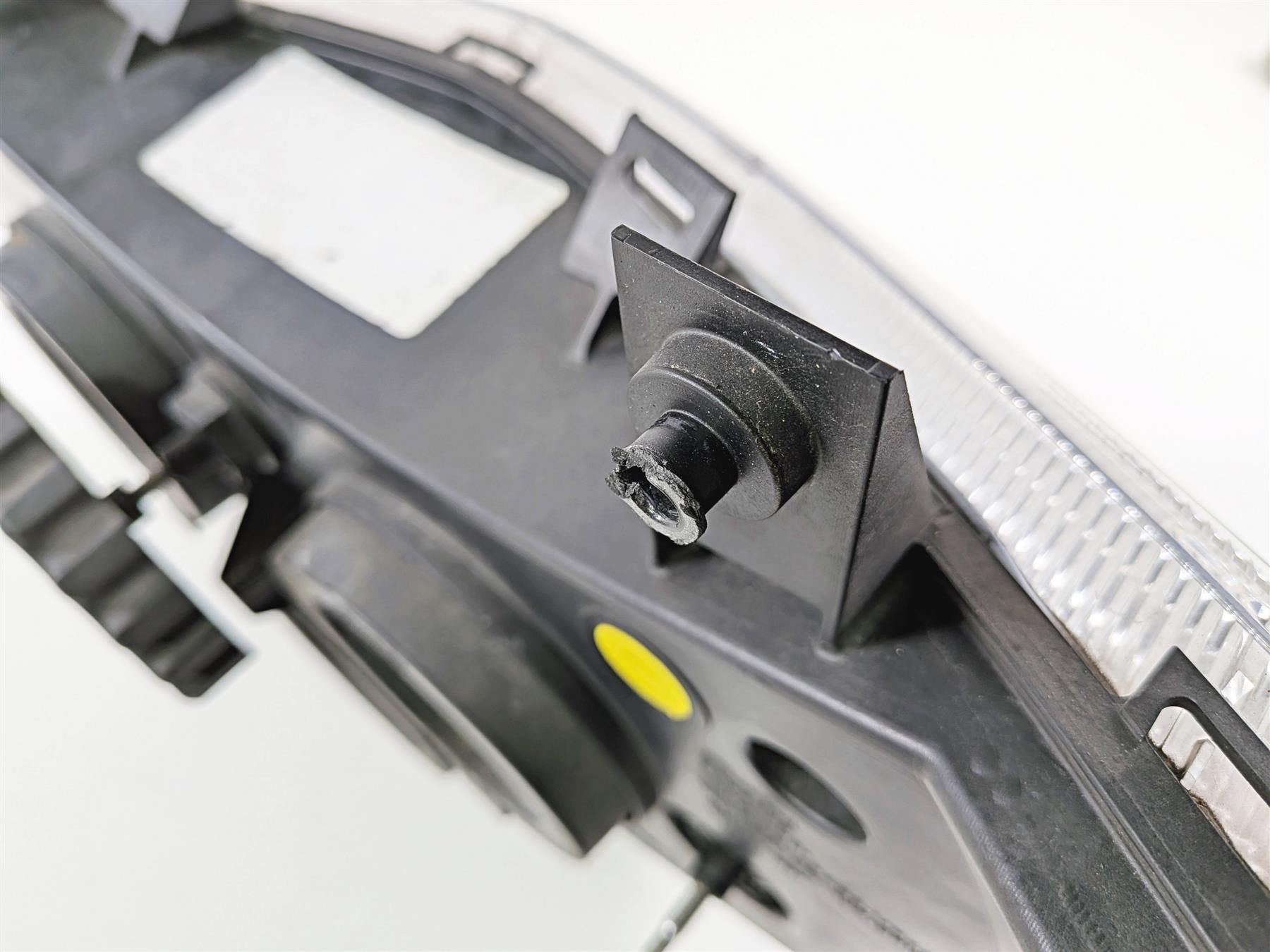 2013 Victory Vision Tour Headlight Head Light Lamp Lens -Tested 2410971 {{ shop.shopifyCountryName }} - Mototech271