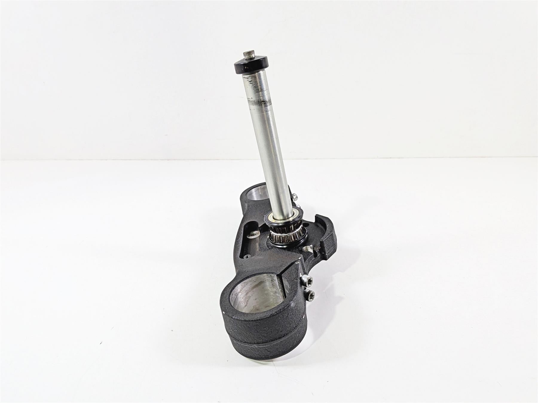 2022 Harley Softail FXLRST Low Rider Lower Triple Tree Steering Clamp 45900260B {{ shop.shopifyCountryName }} - Mototech271