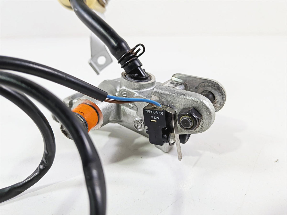 2008 Aprilia RSVR 1000 Factory Clutch Radial Master Cylinder Brembo AP8176193 {{ shop.shopifyCountryName }} - Mototech271