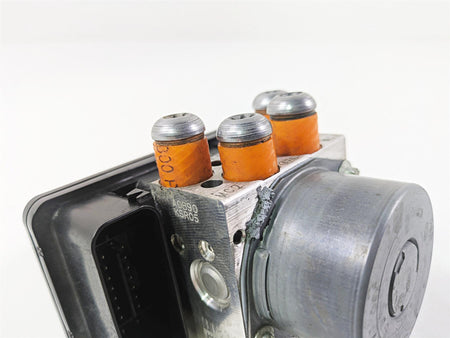 2018 BMW R nineT Urban GS K33 Abs Brake Pump Unit Module 34518561707 8567777 {{ shop.shopifyCountryName }} - Mototech271