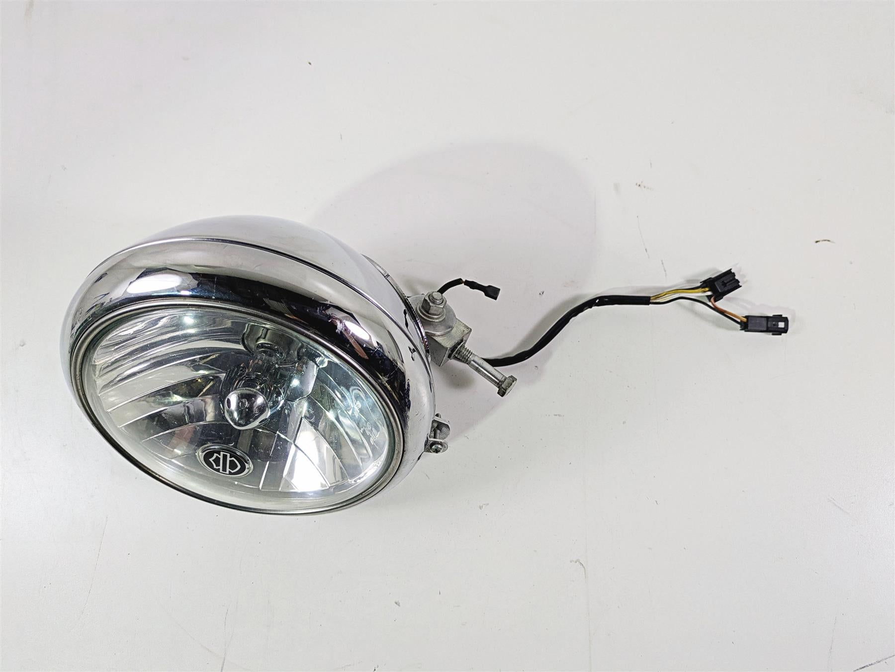 2017 Harley Softail Heritage Classic FLSTC Headlight Head Light Lamp 69748-05B {{ shop.shopifyCountryName }} - Mototech271