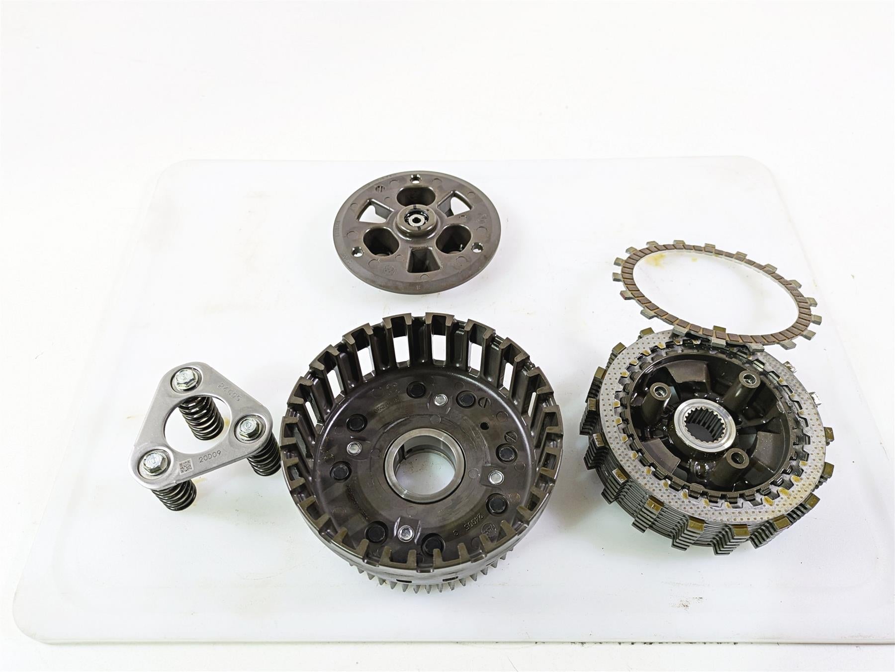 2021 BMW R1250GS K51 Adv Clutch Pack Basket Friction Disc Set 21218529450 {{ shop.shopifyCountryName }} - Mototech271