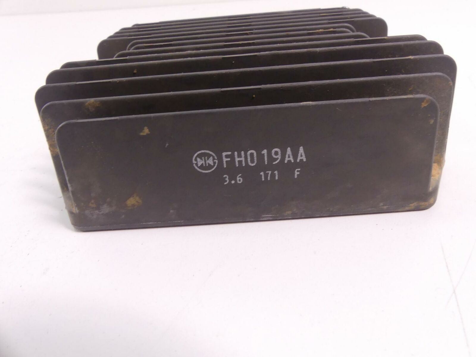 2014 Can-Am Maverick 1000R STD Rectifier Voltage Regulator FH019AA 710001191 {{ shop.shopifyCountryName }} - Mototech271