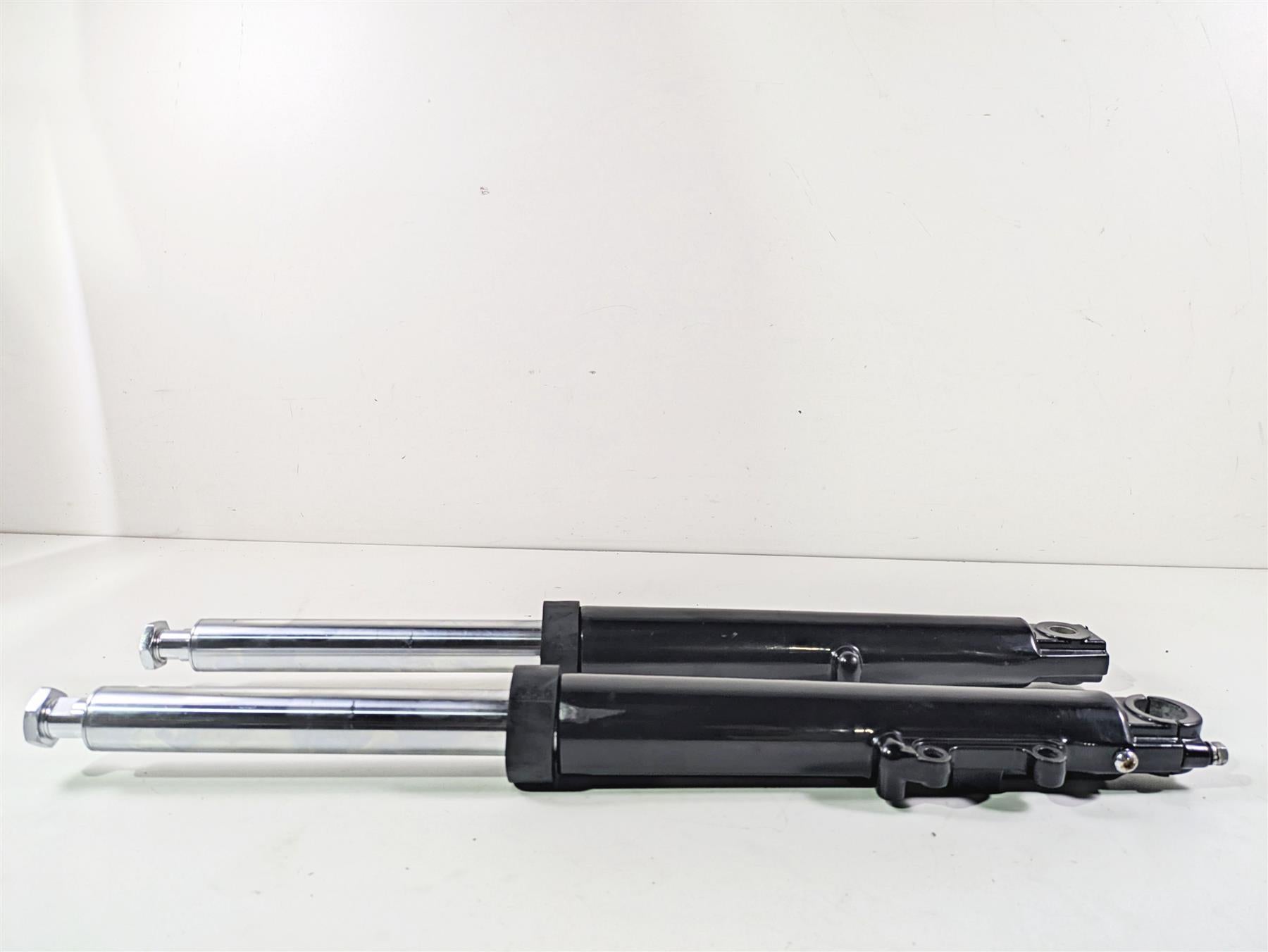 2001 Harley Touring FLHX Street Glide Straight Front Fork Leg Set 46495-00 {{ shop.shopifyCountryName }} - Mototech271
