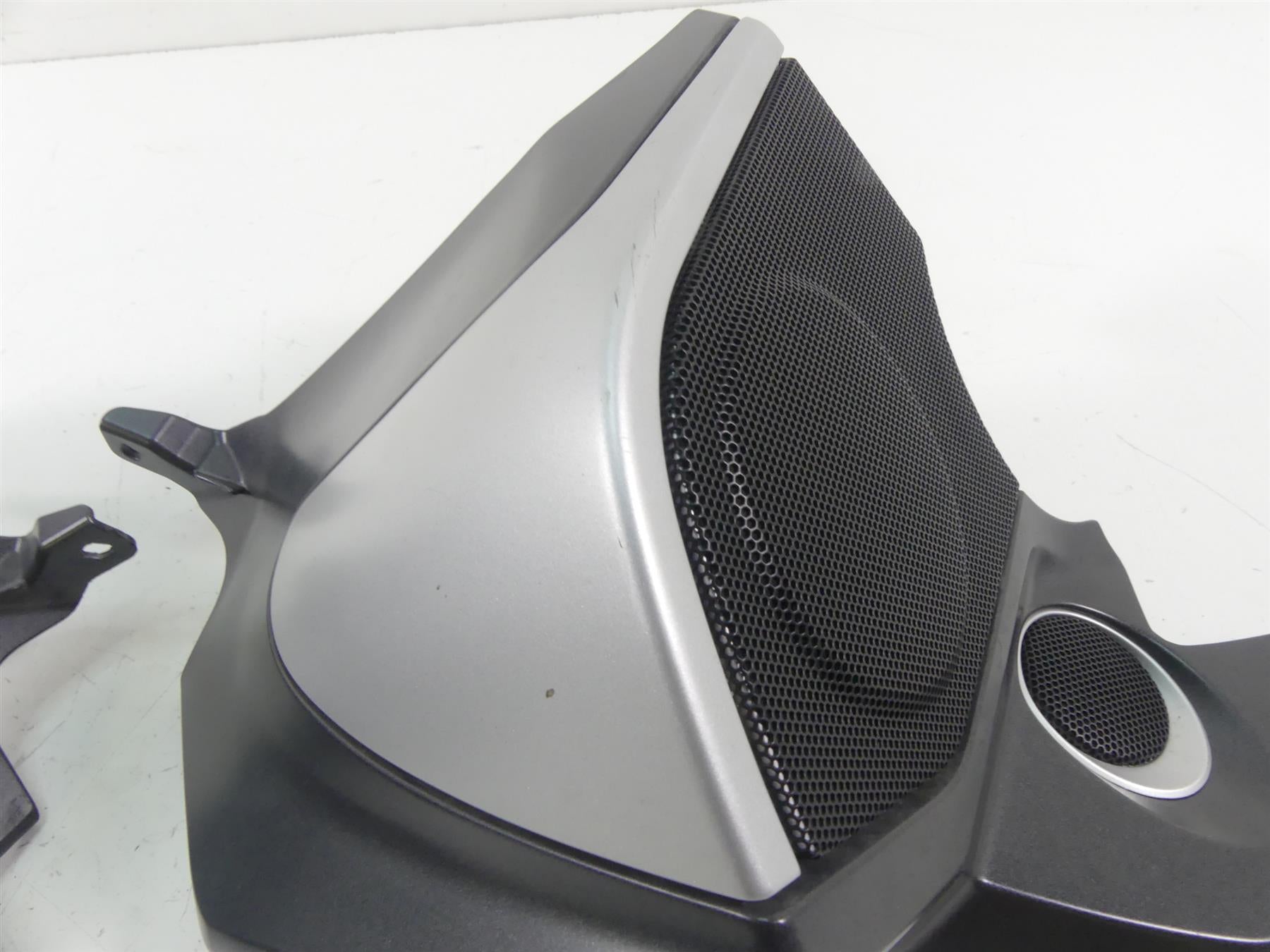 2015 BMW K1600GT K48 Speaker Cover Fairing Cowl Set 46617709515 46617709516 {{ shop.shopifyCountryName }} - Mototech271