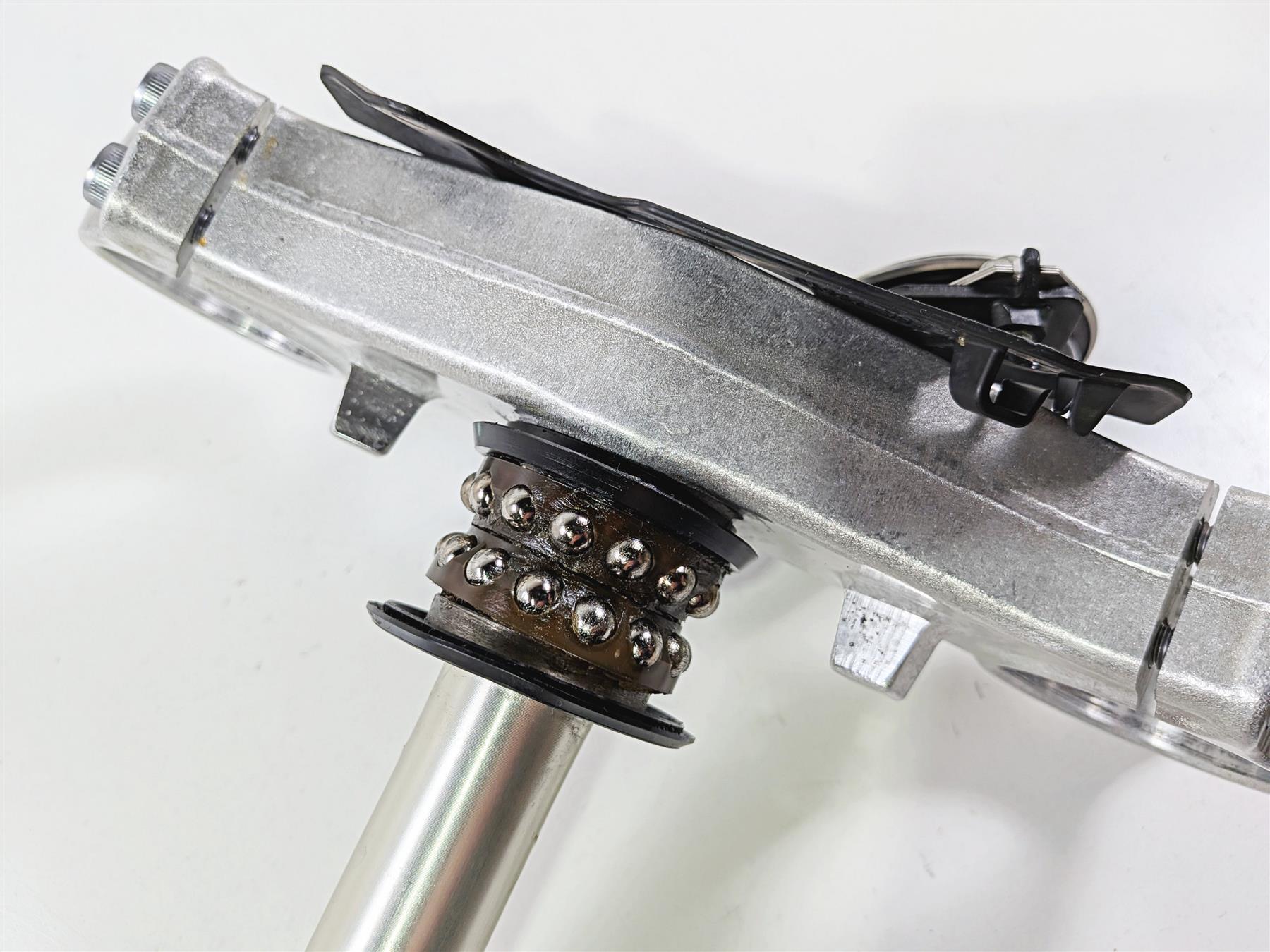 2022 Yamaha YZF R1 R1M RN65 Lower Triple Tree Steering Clamp 2CR-23340-00-00-Mototech271