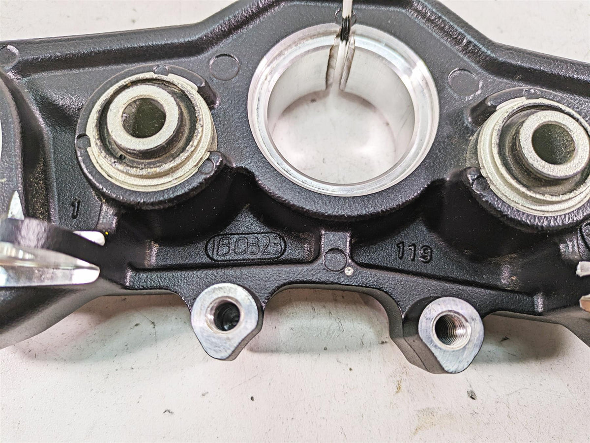 2020 Ducati Scrambler 1100 Sport Pro Upper Triple Tree Steering Clamp 34111571AA {{ shop.shopifyCountryName }} - Mototech271