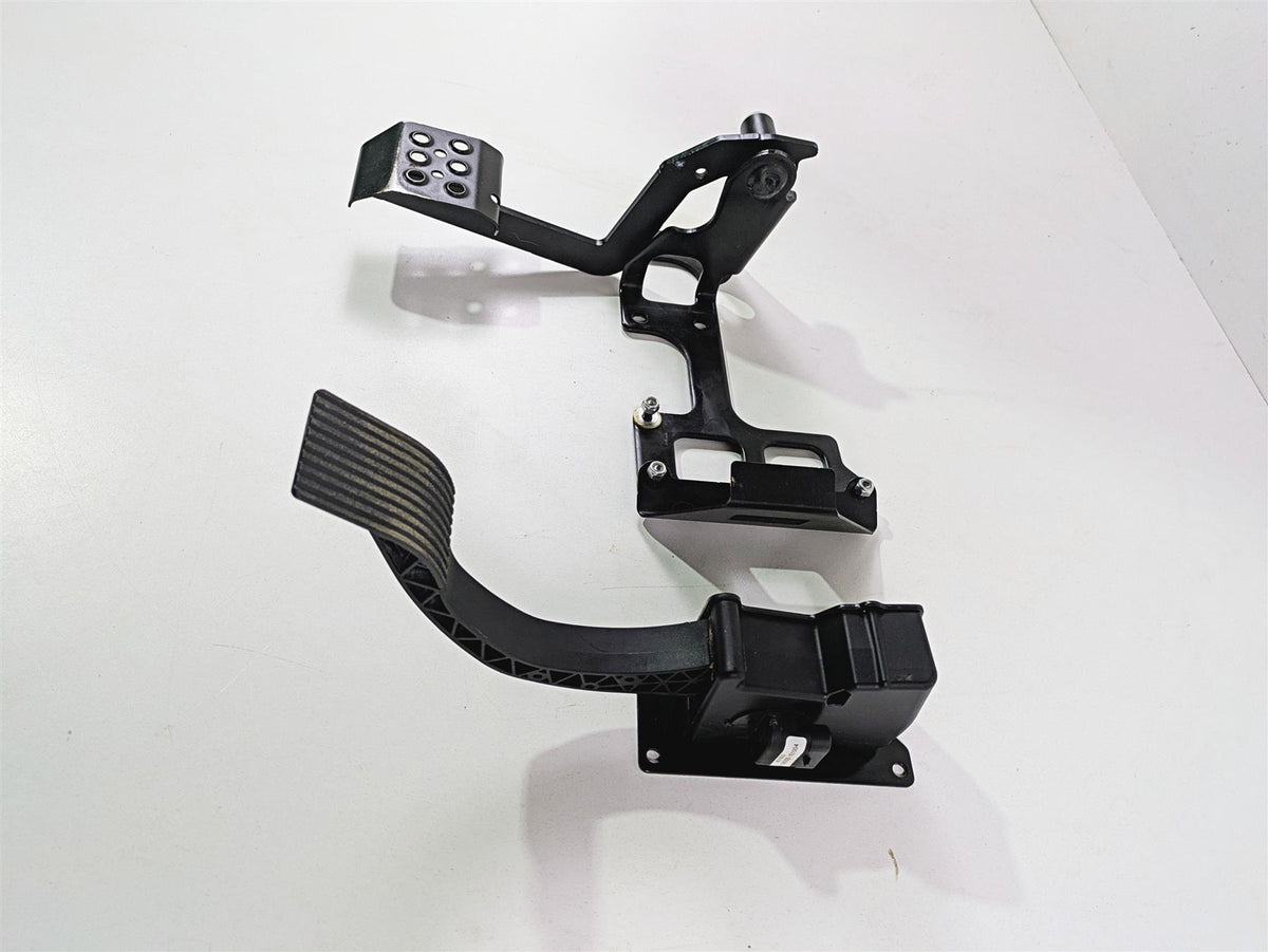 2019 Polaris RZR XP 1000 Highlifter Brake & Accelerate Pedal Set 1019105 1027413 {{ shop.shopifyCountryName }} - Mototech271