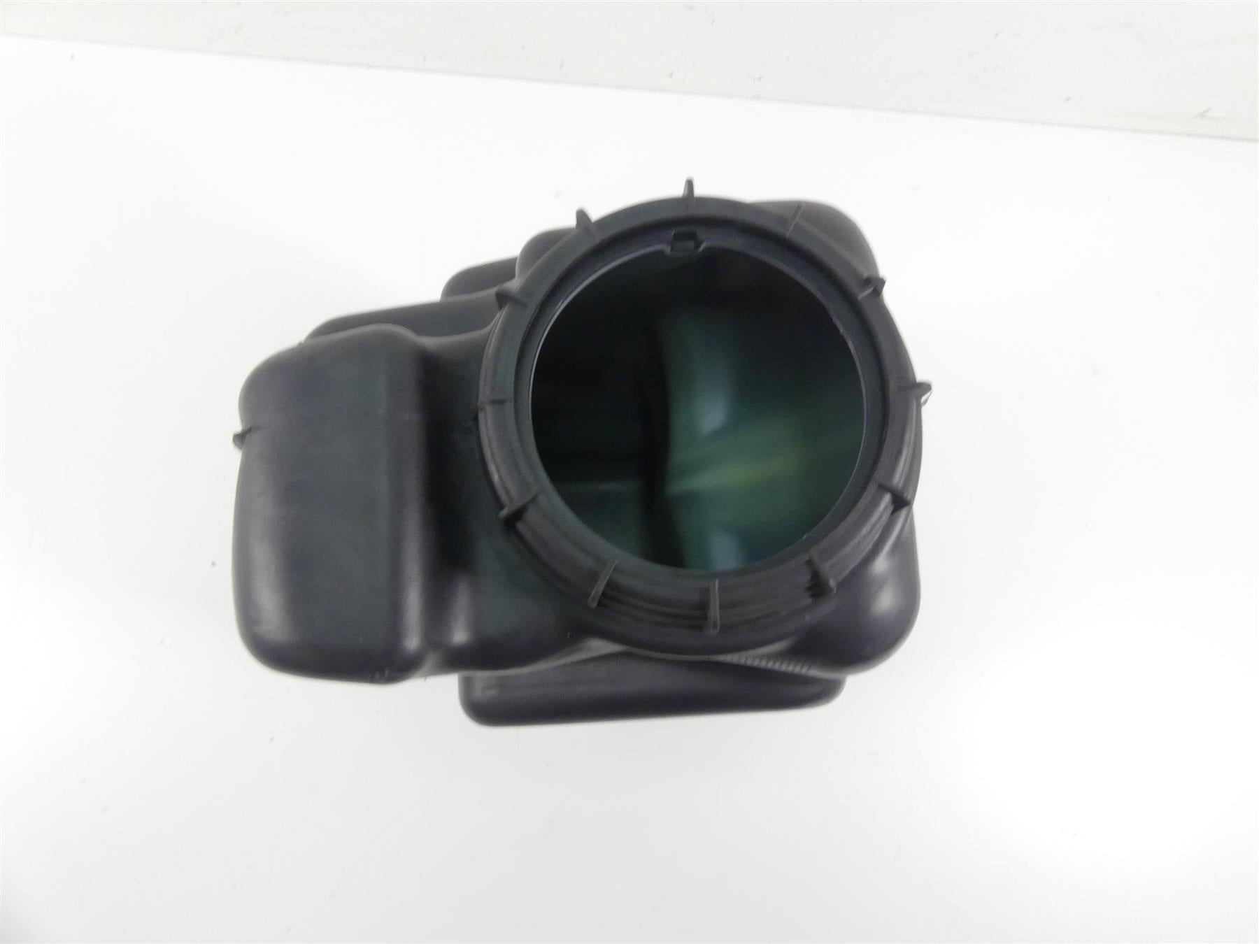2006 Harley VRSCD Night Rod Plastic Fuel Gas Petrol Tank 61328-01 {{ shop.shopifyCountryName }} - Mototech271