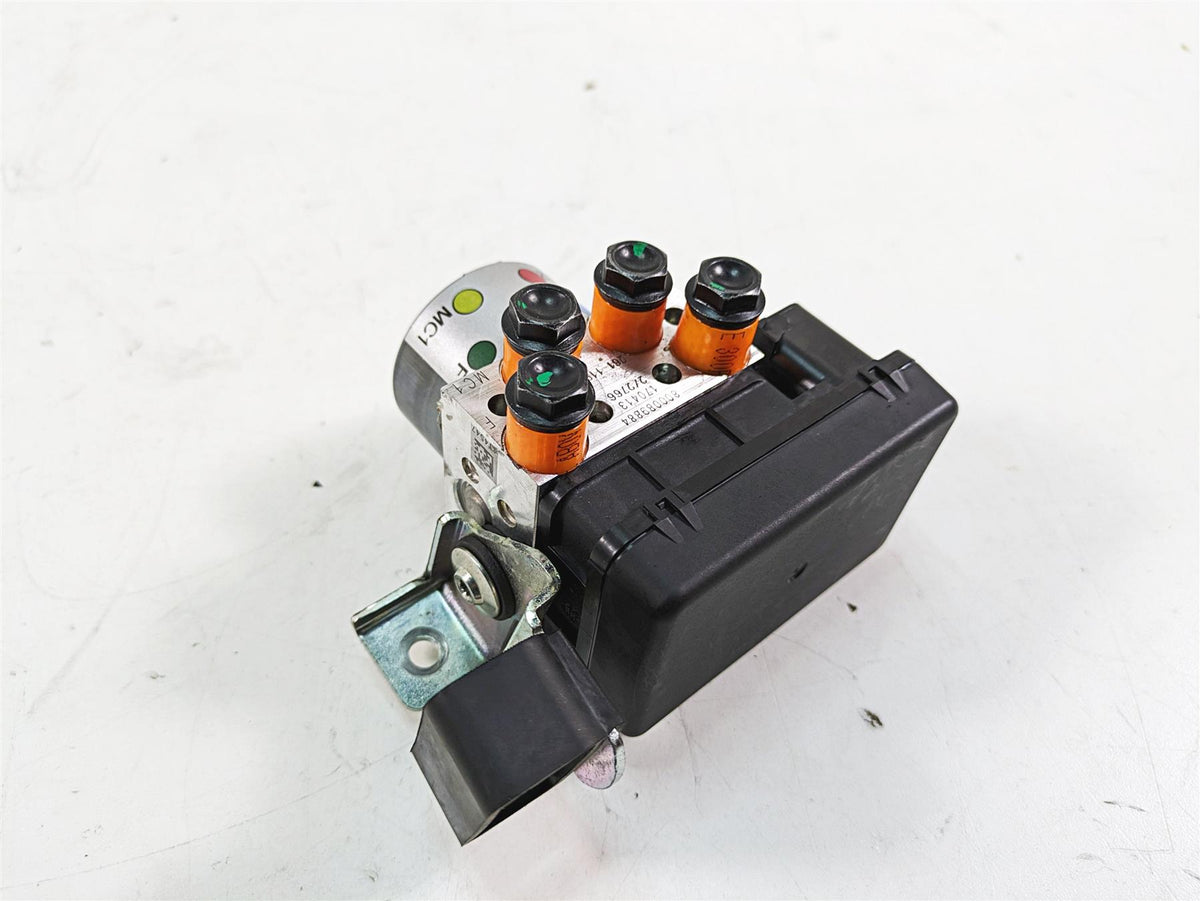 2017 Mv Agusta Dragster 800 Abs Brake Pump Module Unit 8000B9134 8000B9884 {{ shop.shopifyCountryName }} - Mototech271
