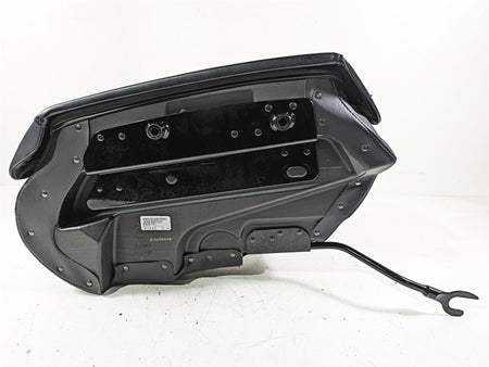2019 Harley FLHCS Softail Heritage Left Saddle Bag Saddlebag - Read 90201437 {{ shop.shopifyCountryName }} - Mototech271